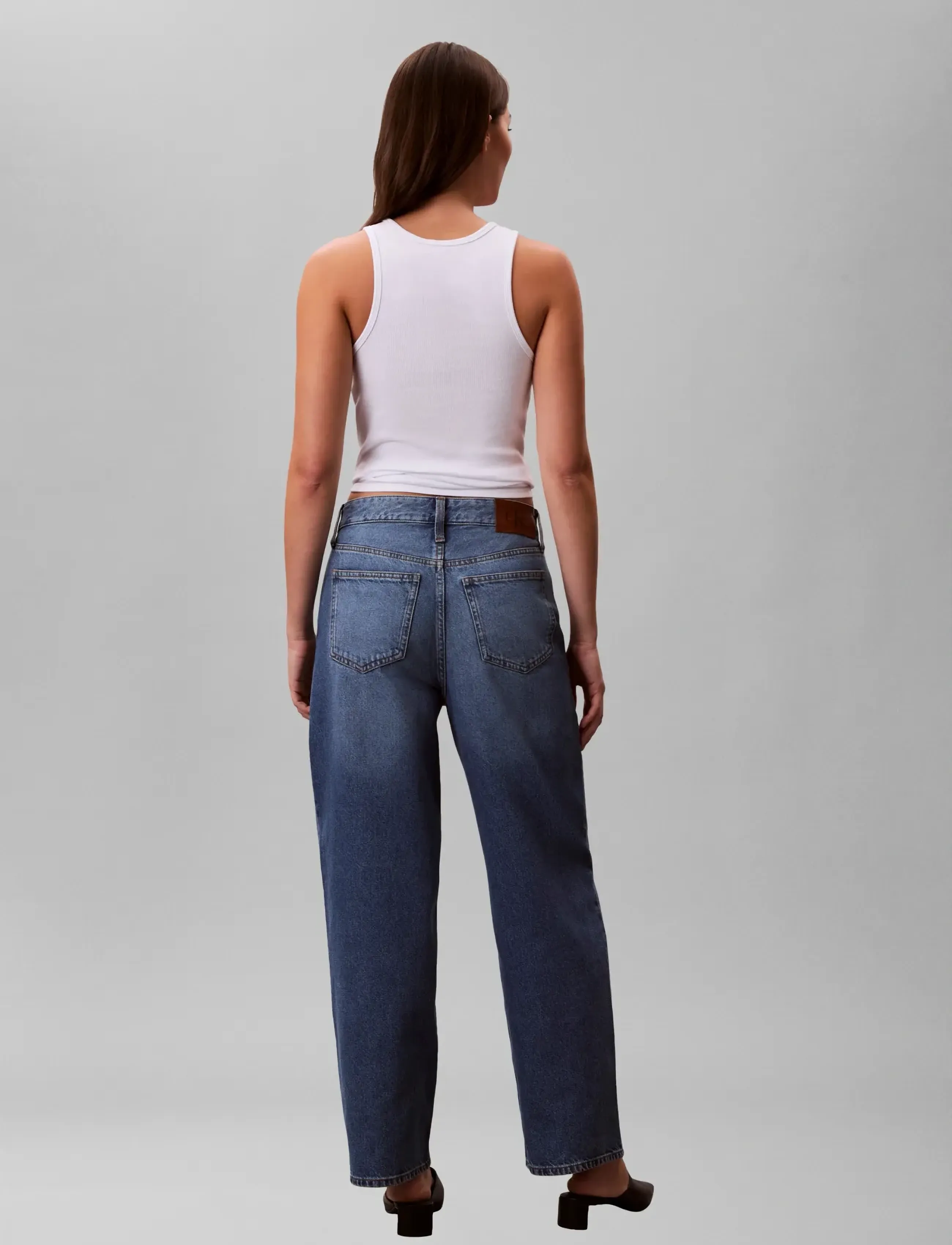 Calvin Klein Jeans Eu Barrel Jean Indigo Park relaxed fit jeans dam – bild 4