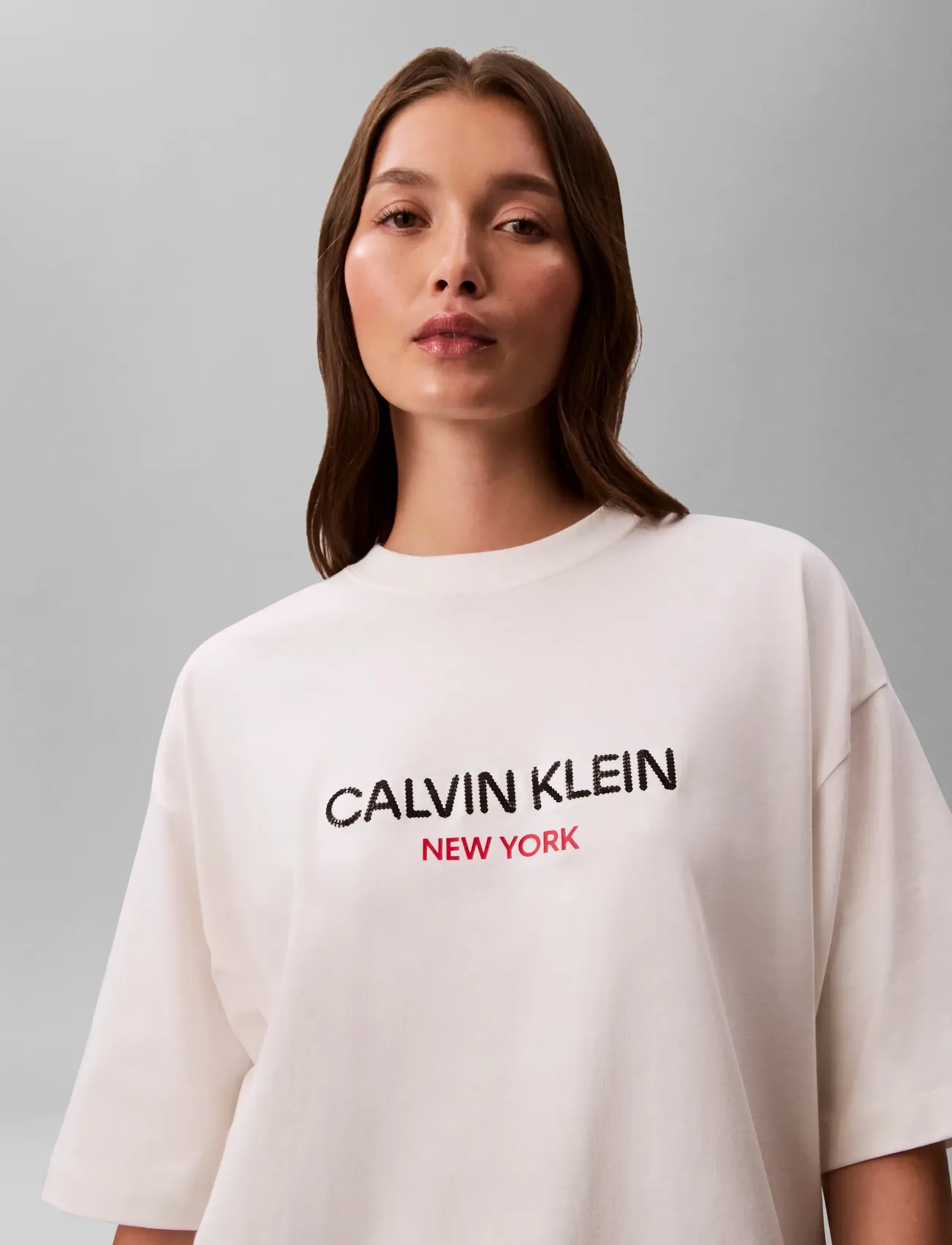 Ss Relaxed Sequin Logo Tee