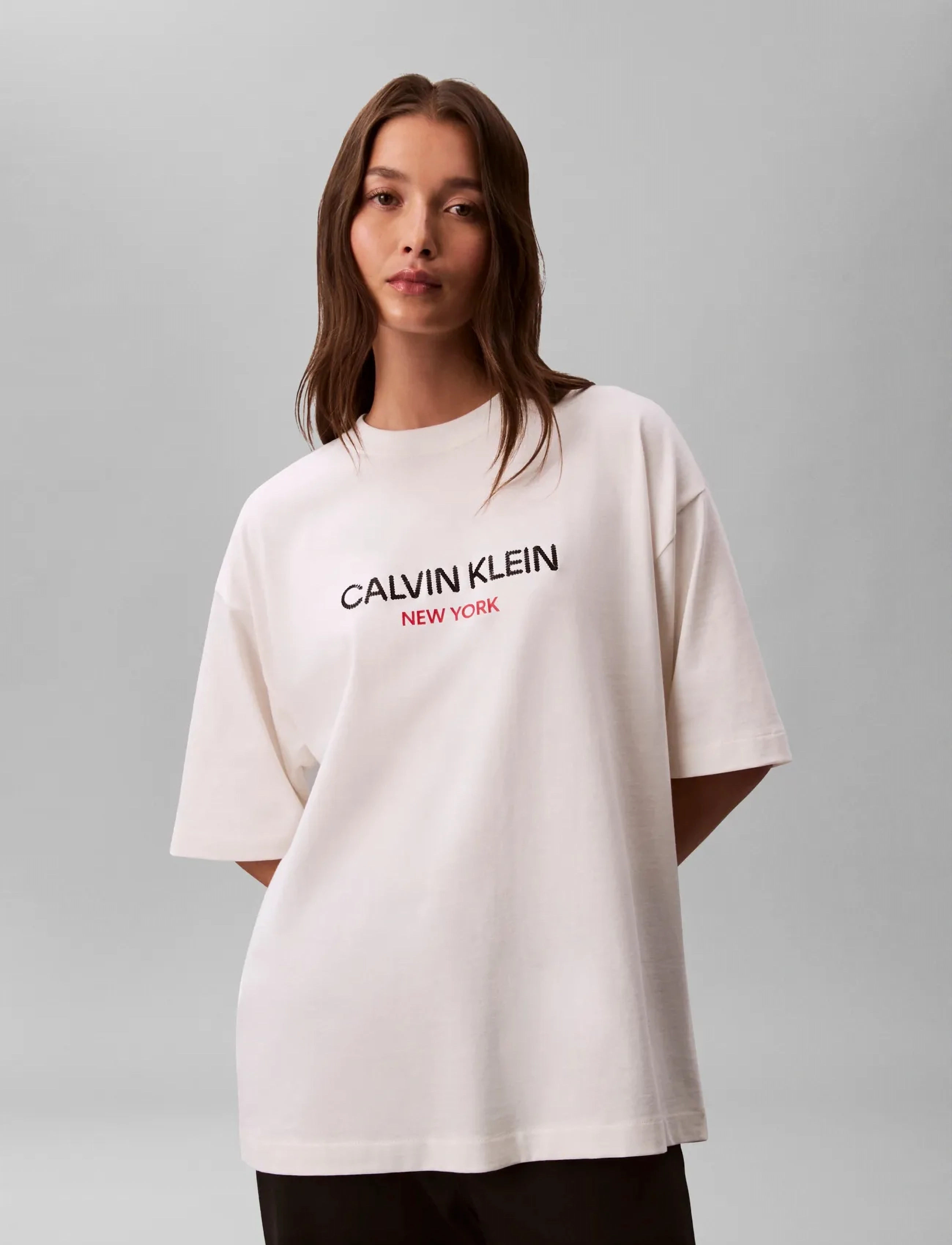 Calvin Klein Jeans - SS RELAXED SEQUIN LOGO TEE - t-shirty - white greige - 5