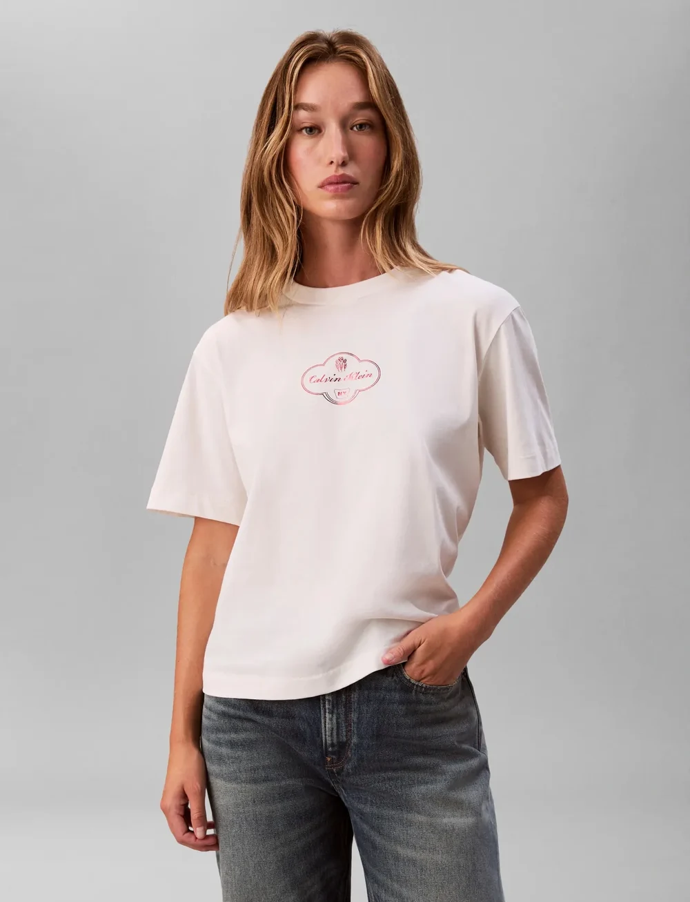 Calvin Klein Jeans - SS BOXY COCTAIL LOGO TEE - t-shirts - white greige - 0