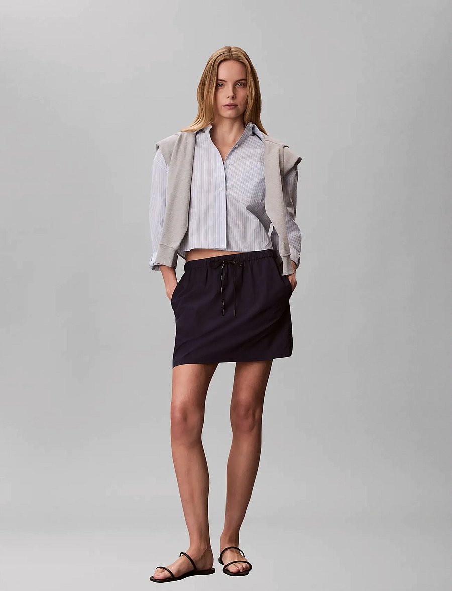 Calvin Klein Jeans - YARNDYE COTTON POPLIN CROPPED SH - langärmlige hemden - breezy blue three color refined str - 2