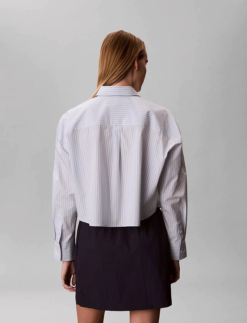 Calvin Klein Jeans - YARNDYE COTTON POPLIN CROPPED SH - pikkade varrukatega särgid - breezy blue three color refined str - 3