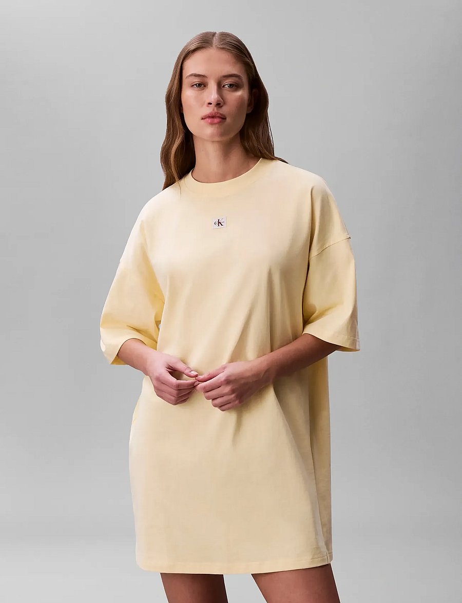 Calvin Klein Jeans - SS WOVEN LABEL OVERSIZED TEE DRE - t-shirt dresses - pear sorbet - 3
