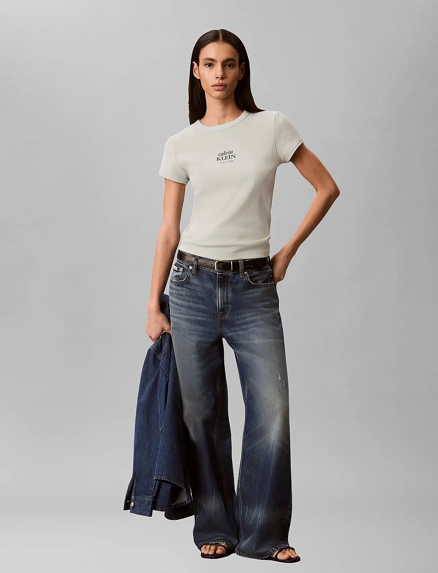 Calvin Klein Jeans - SS 2X2 BABY RIB LOGO BABY TEE - t-shirts - pale meadow - 0
