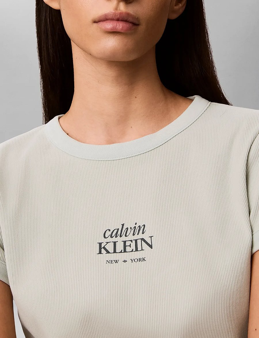 Calvin Klein Jeans - SS 2X2 BABY RIB LOGO BABY TEE - t-shirts - pale meadow - 4