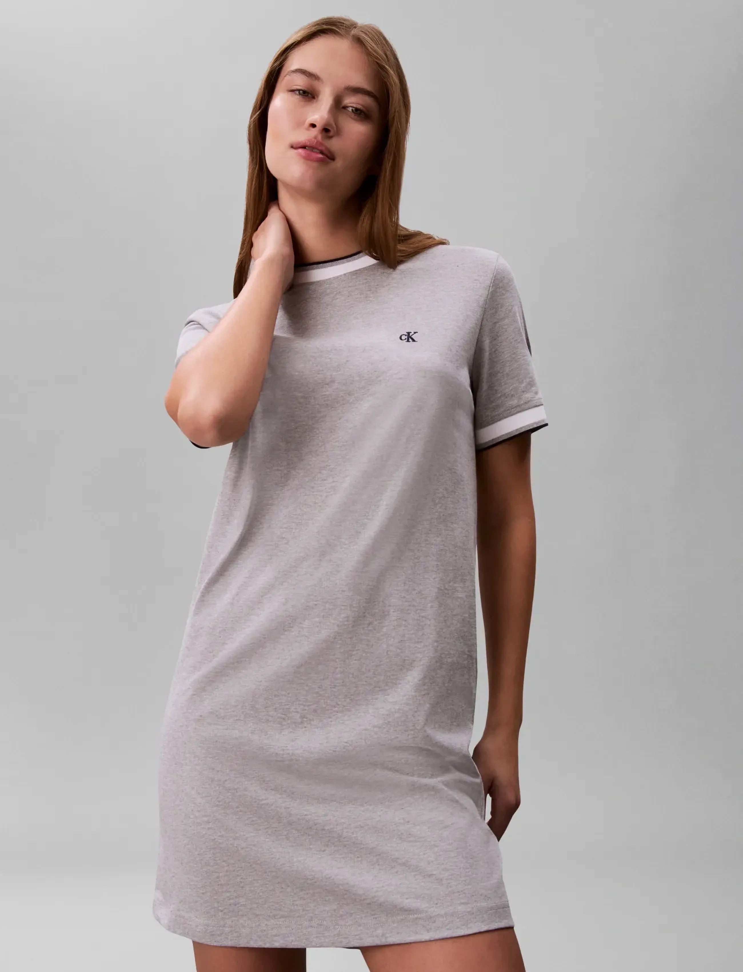 Calvin Klein Jeans - SS CTN MONOGRAM STRIPE TRIM MINI - t-shirt dresses - heroic grey heather - 4