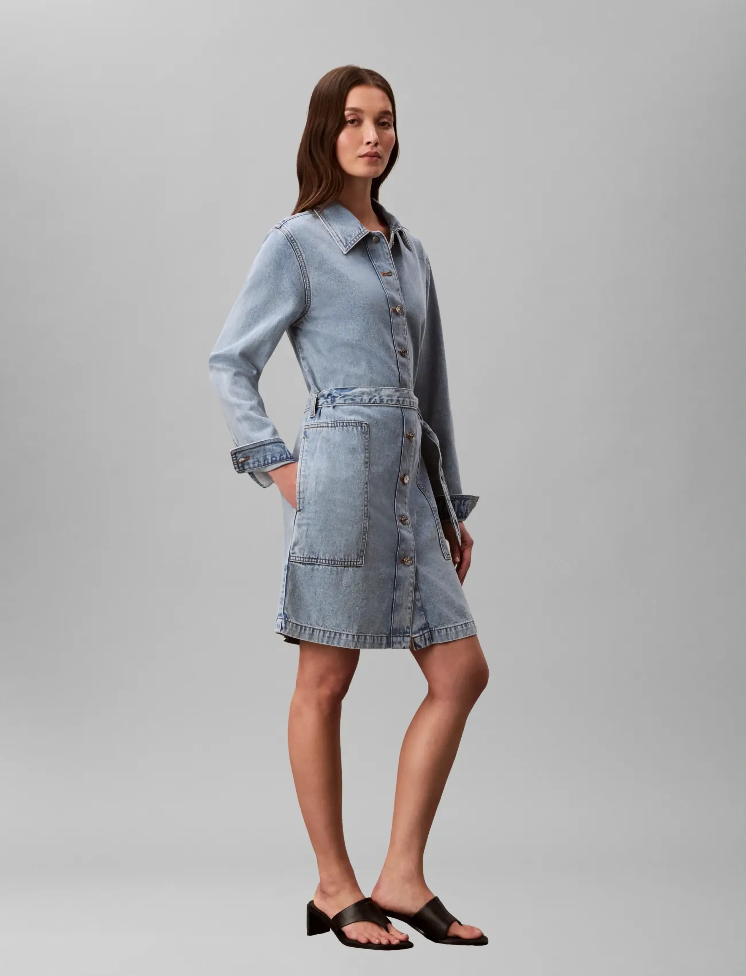 Calvin Klein Jeans - BELTED DENIM MINI DRESS COASTAL - skjortekjoler - coastal light - 4