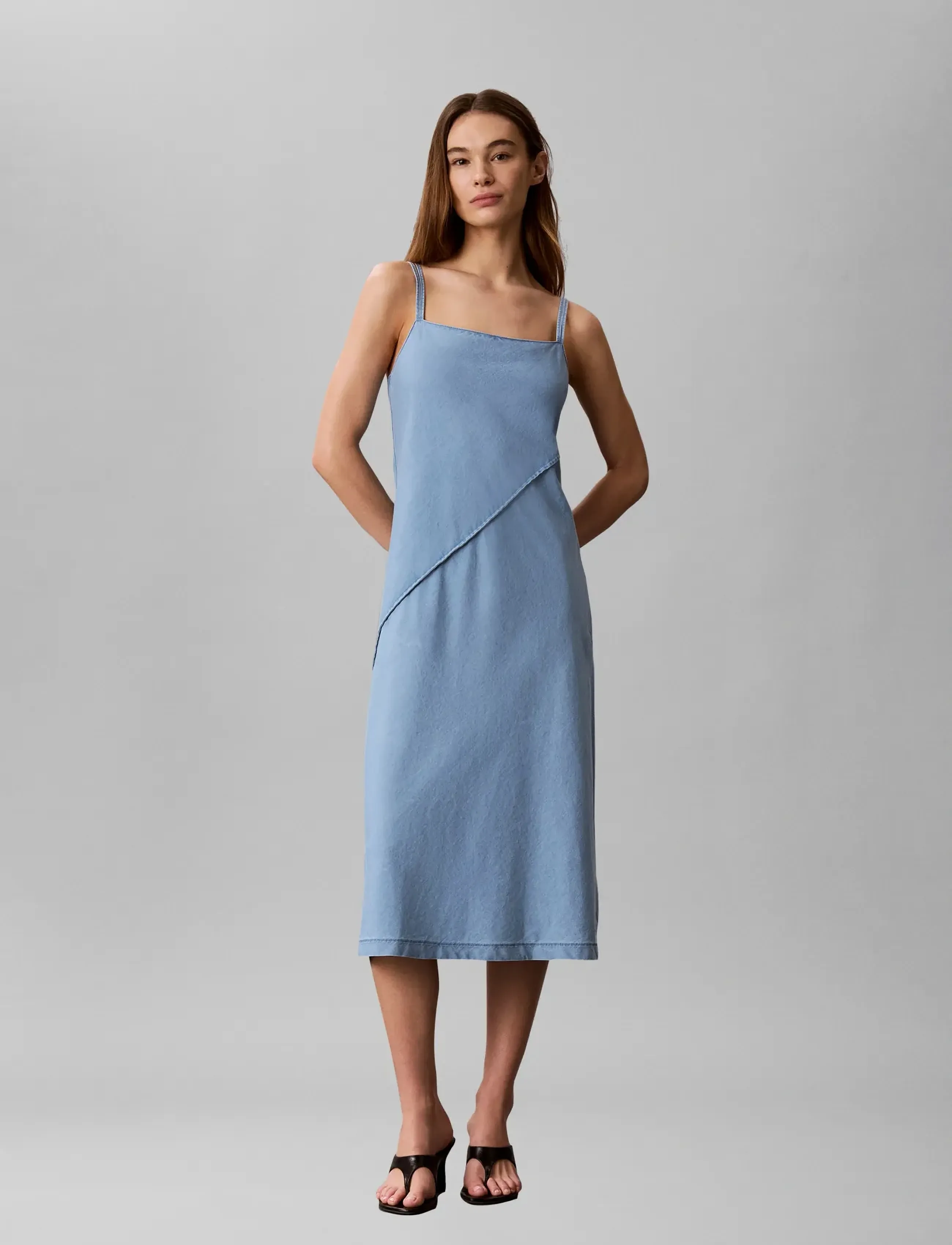 Calvin Klein Jeans Bias Cut Denim Soft Dress Lightw, L, Blue, Kjoler > Jeans-Kjoler, Dame
