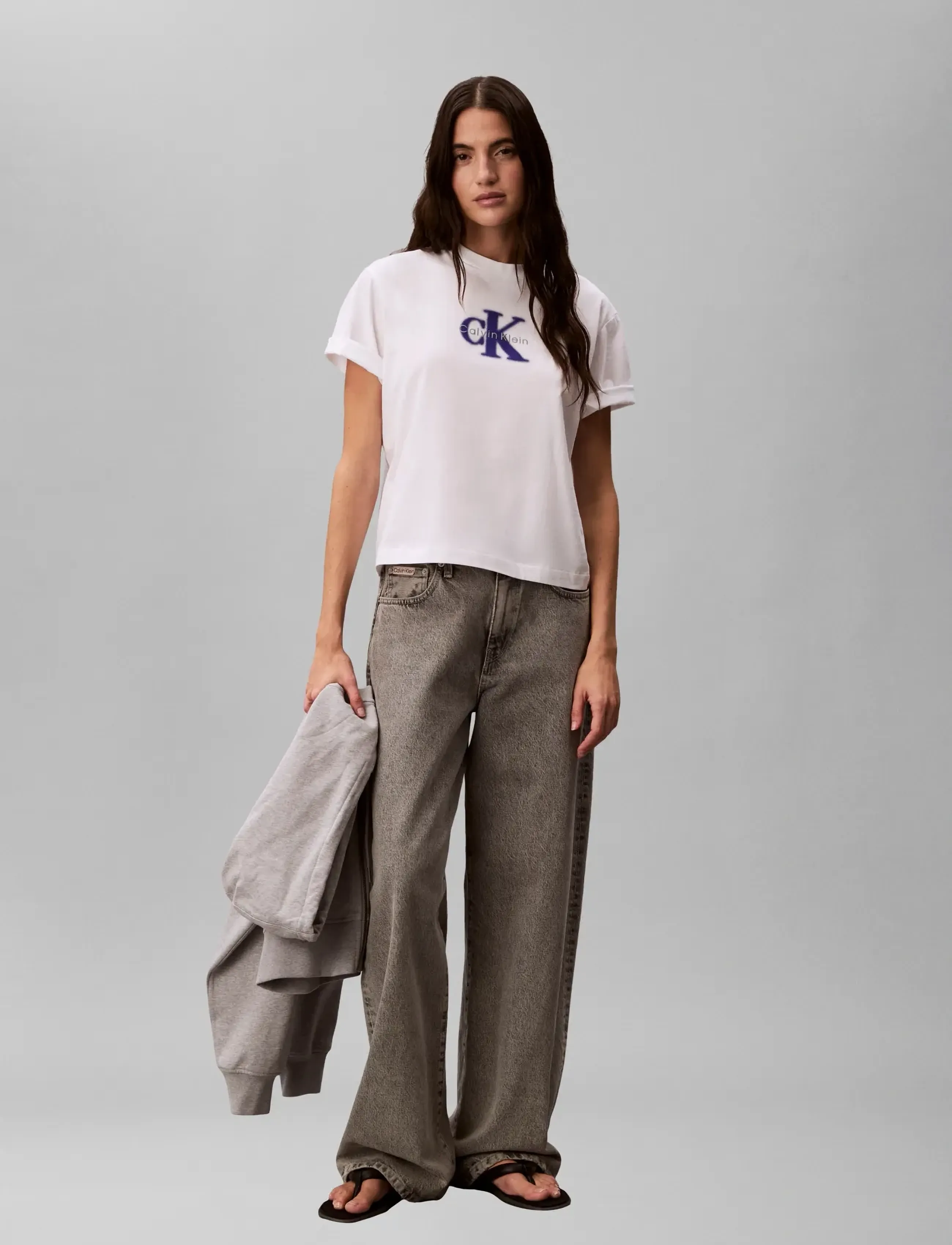 Calvin Klein Jeans SS BOXY SEASONAL MONOLOGO GRAPHI - T-shirts - BRIGHT WHITE / white