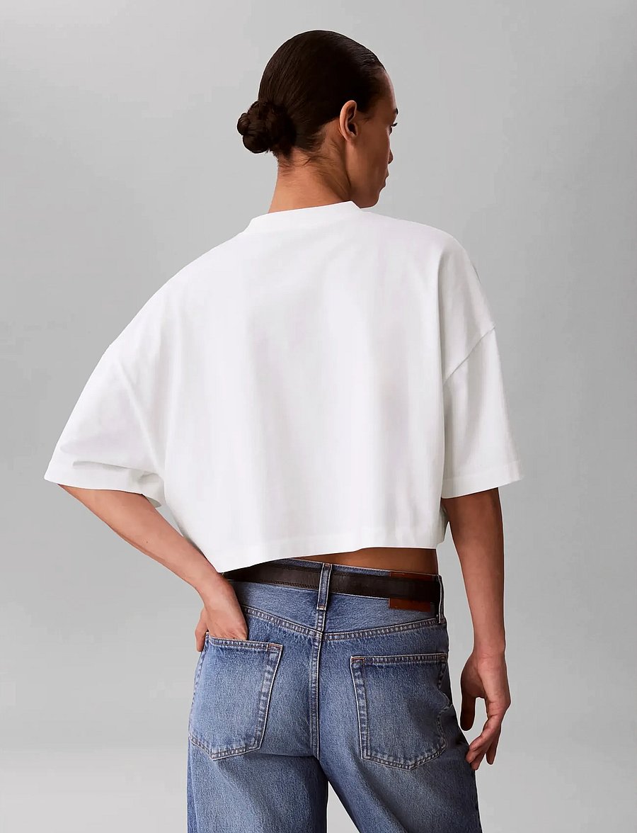 Calvin Klein Jeans - SS CROPPED BOXY HERITAGE CREST L - crop tops - bright white - 2