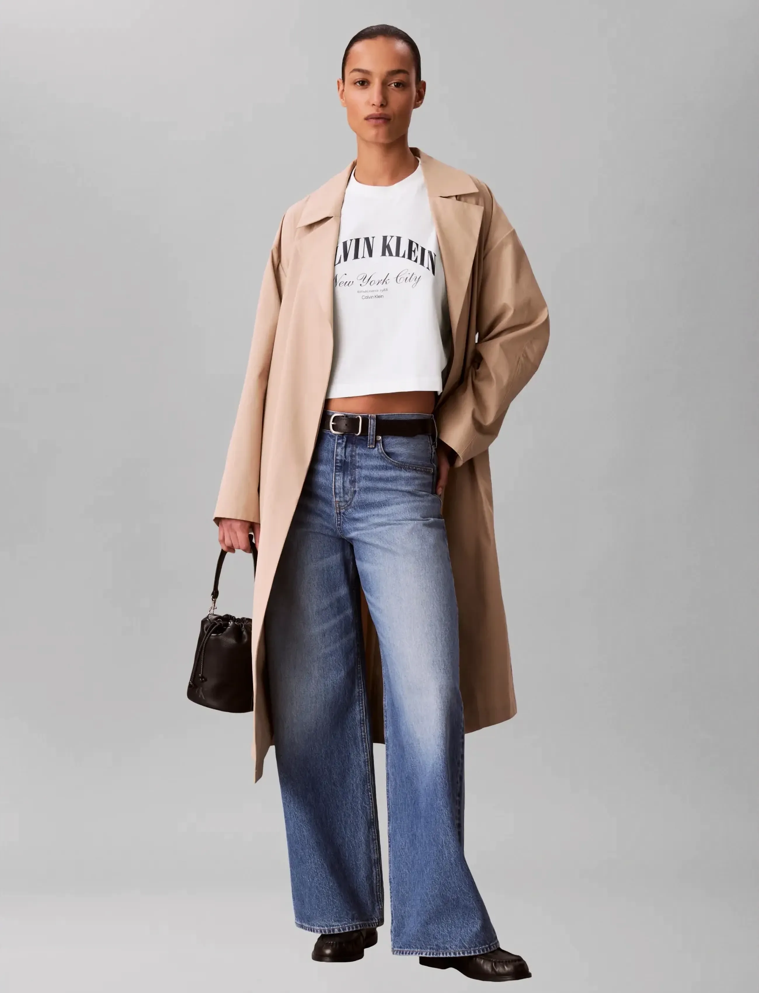 Calvin Klein Jeans - SS CROPPED BOXY HERITAGE CREST L - crop tops - bright white - 3