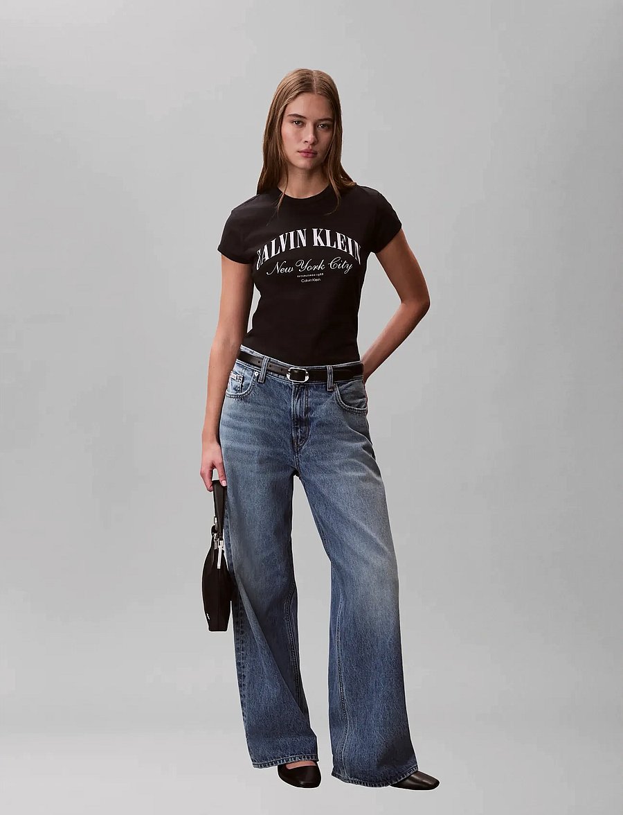 Calvin Klein Jeans - SS GRAPHIC LOGO BABY TEE - t-särgid - black - 0