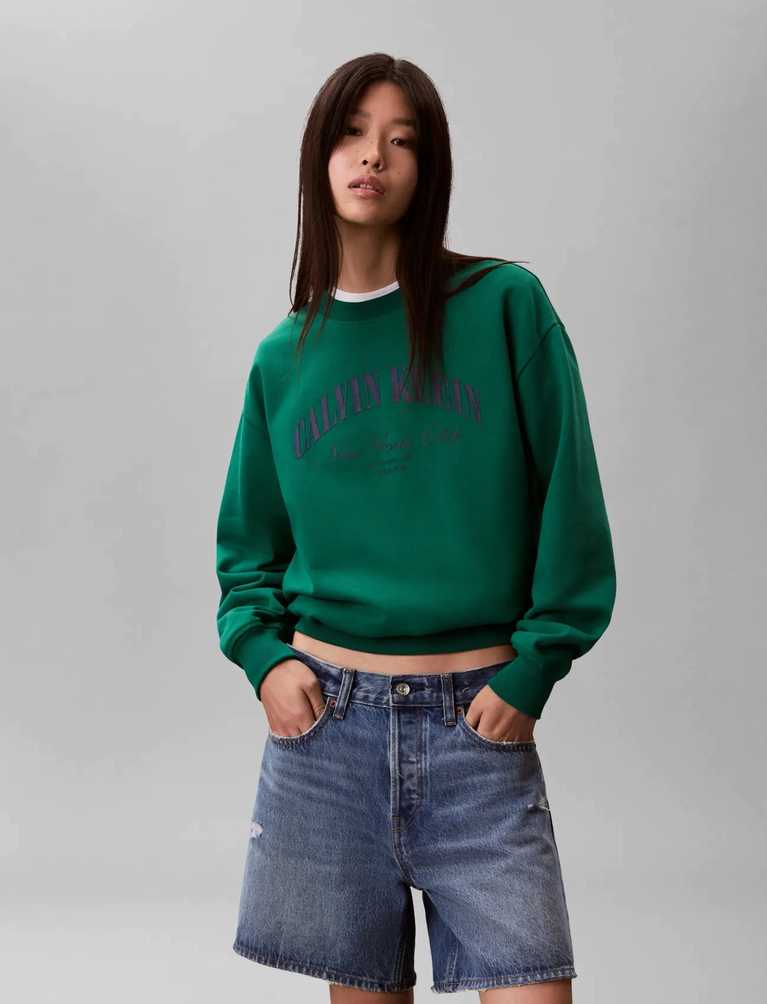 Calvin Klein Jeans - LOGO GRAPHIC CREWNECK SWEATSHIRT - hverdags stil - enchanted forest - 3