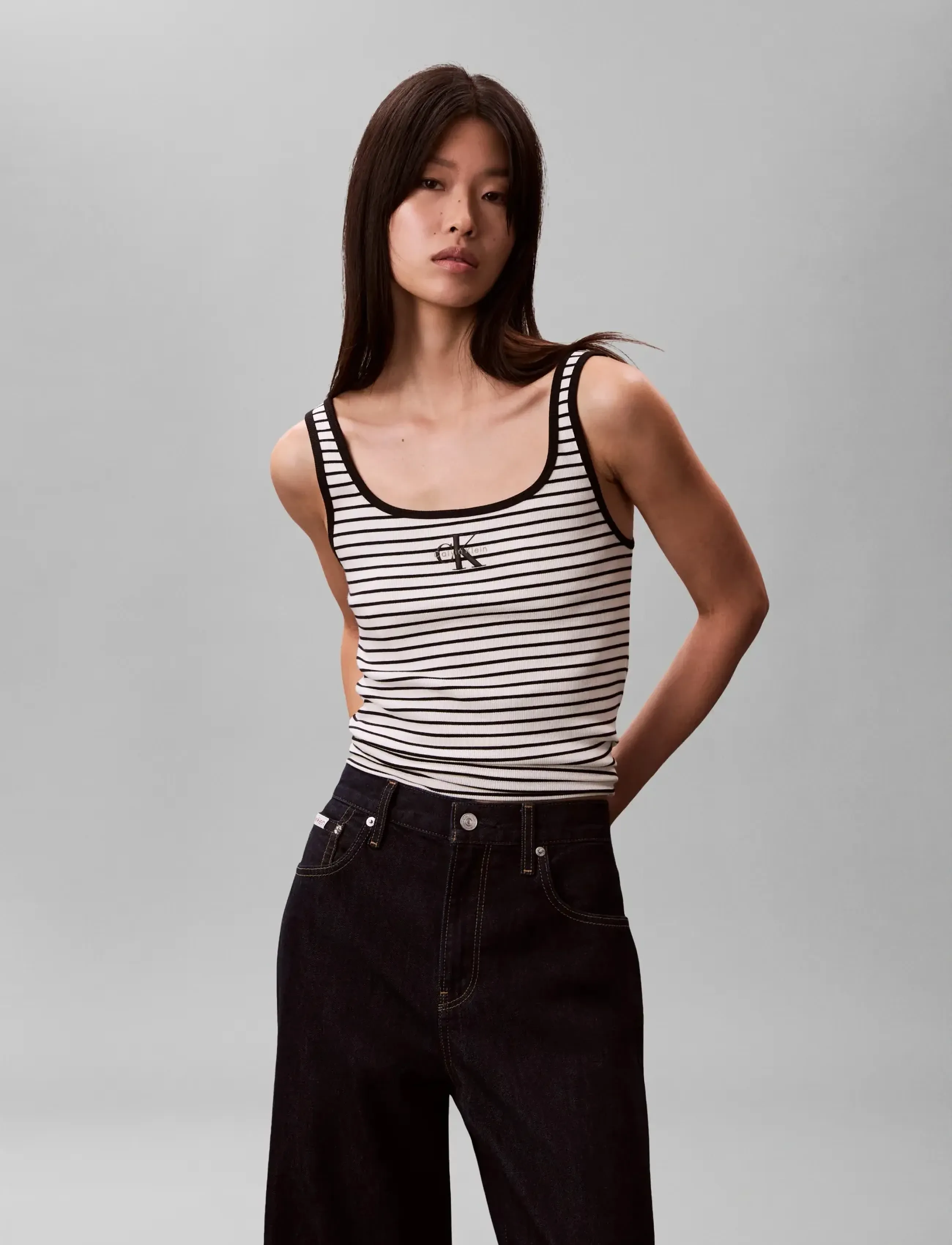 Calvin Klein Jeans - STRIPED MONOLOGO SCOOP NK RIB TA - tanktops - black stripe - 3