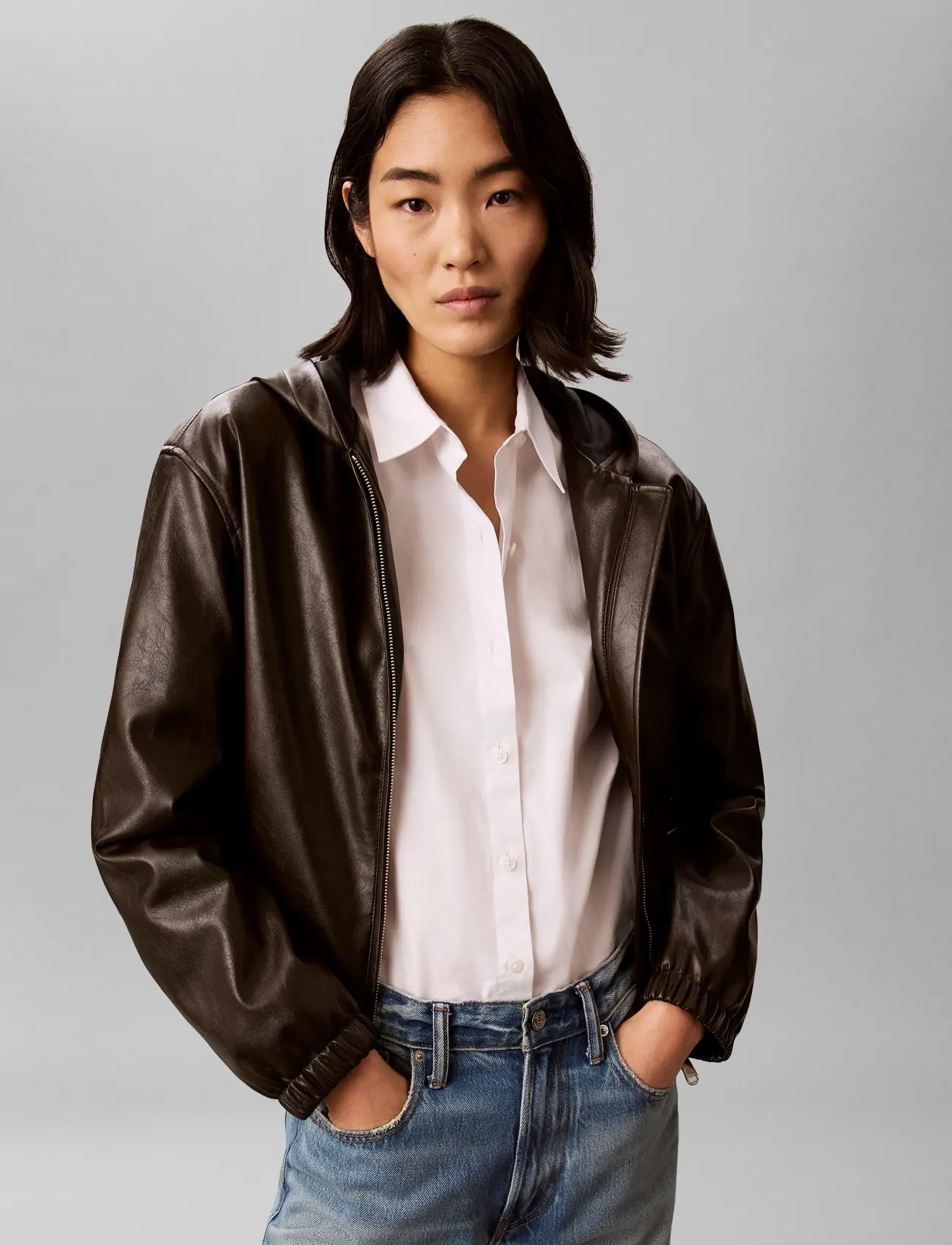 Calvin Klein Jeans CROPPED HOODED FAUX LEATHER JACK - Skinnjackor - DARK COFFEE / brown