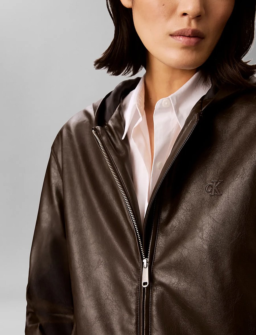 Calvin Klein Jeans - CROPPED HOODED FAUX LEATHER JACK - dark coffee - 3