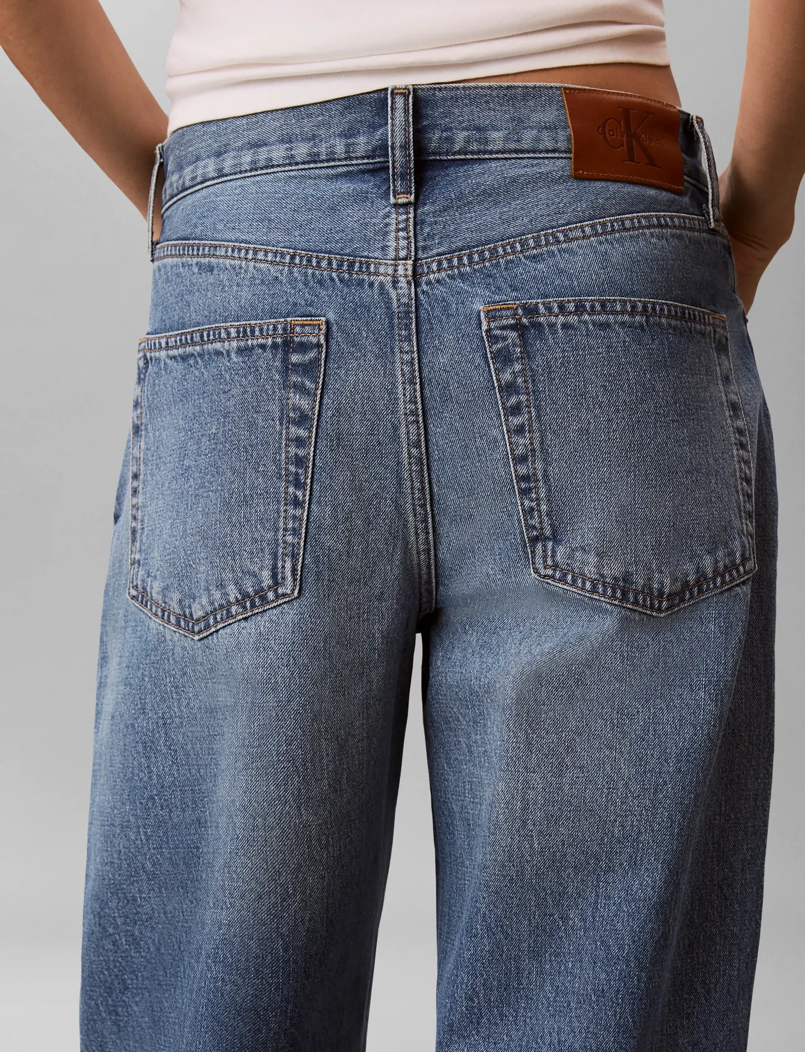 Calvin Klein Jeans - CROPPED BARREL JEAN TINTED AIRWA - barrel jeans - tinted airway - 4