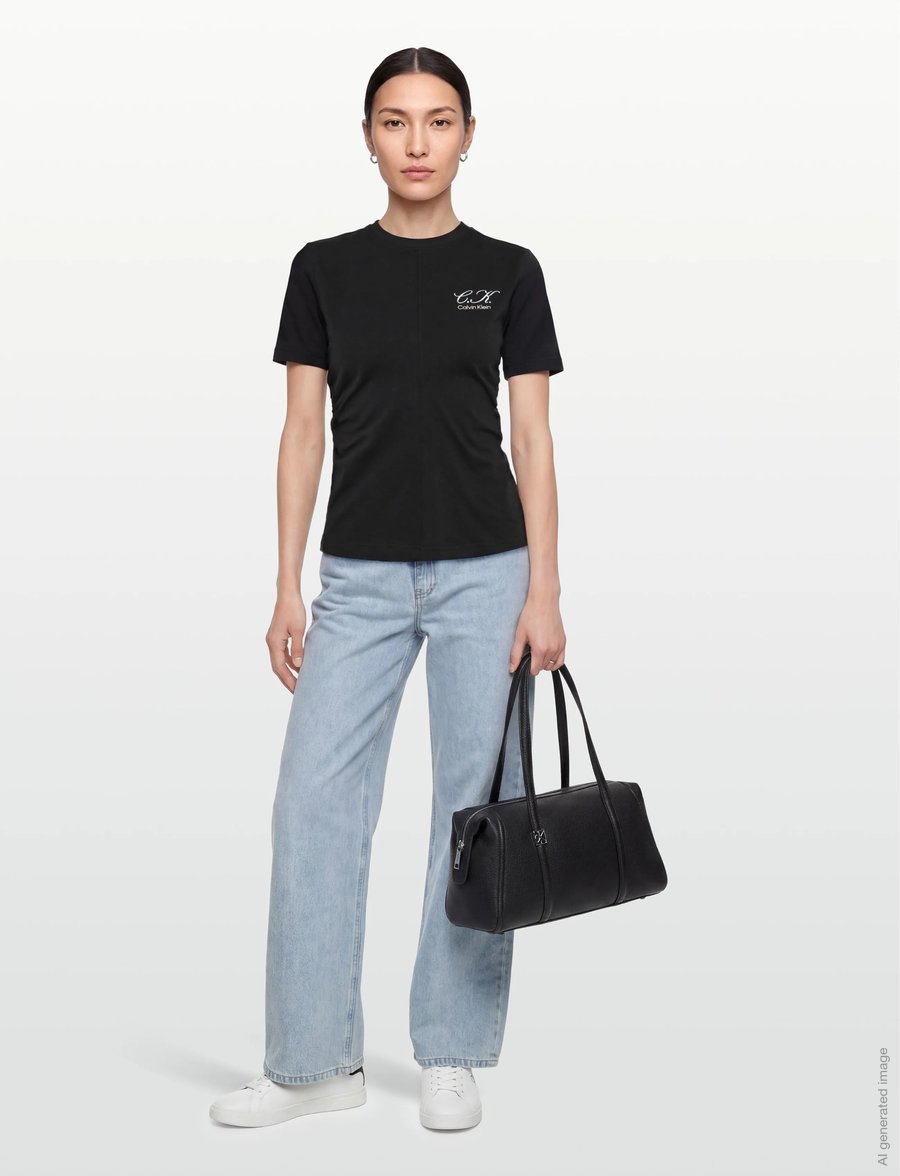 Calvin Klein Jeans - SS SLIM LOGO INITIAL TEE - t-shirts - black - 0