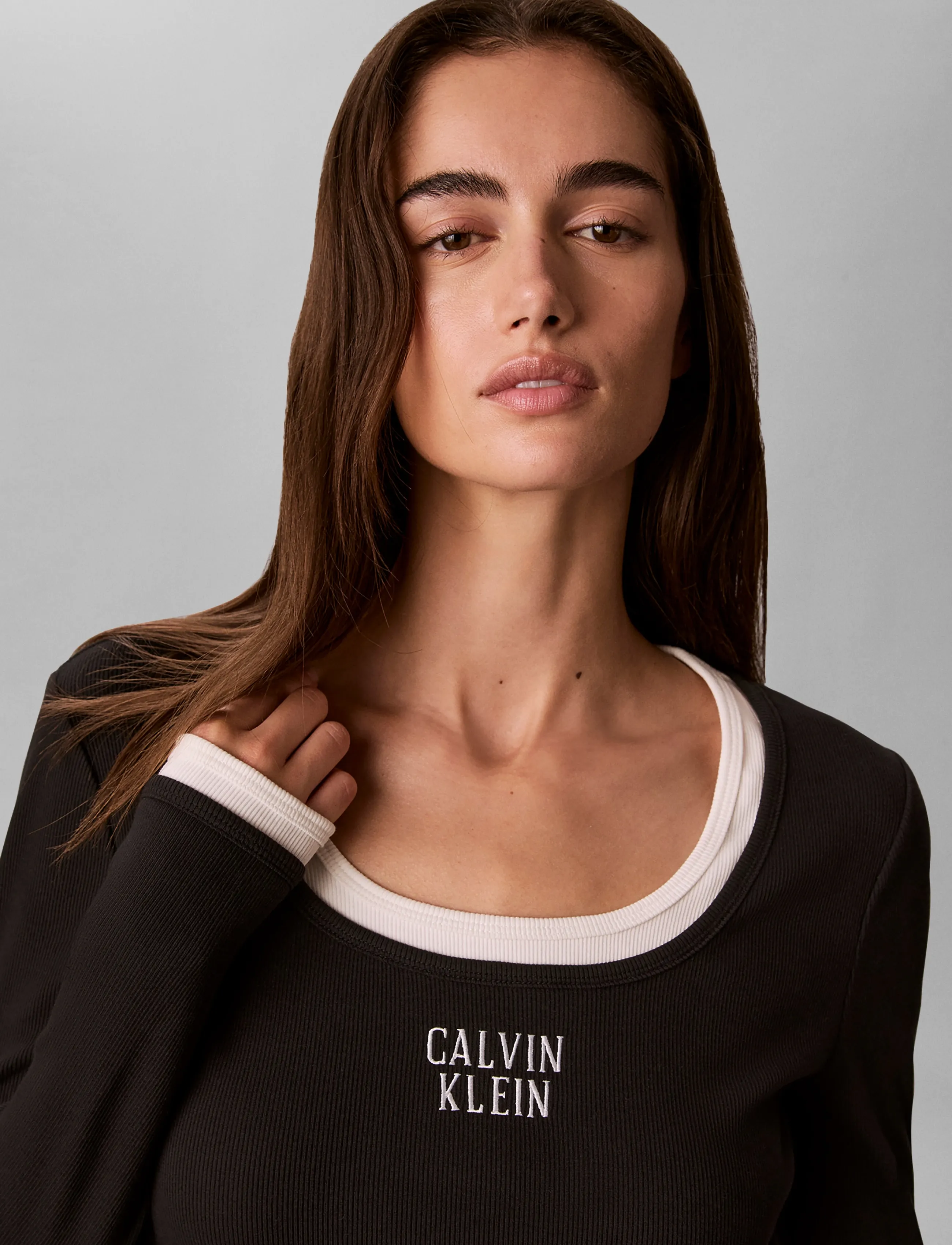 Calvin Klein Jeans - LS COLOR BLOCK 2X2 BABY RIB TEE - pikkade varrukatega topid - black - 4
