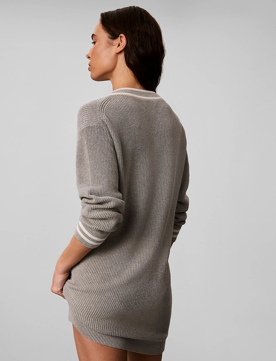 Calvin Klein Jeans - WOVEN LABEL TUNIC VNECK DRESS - strikkjoler - b10 grey heather - 5