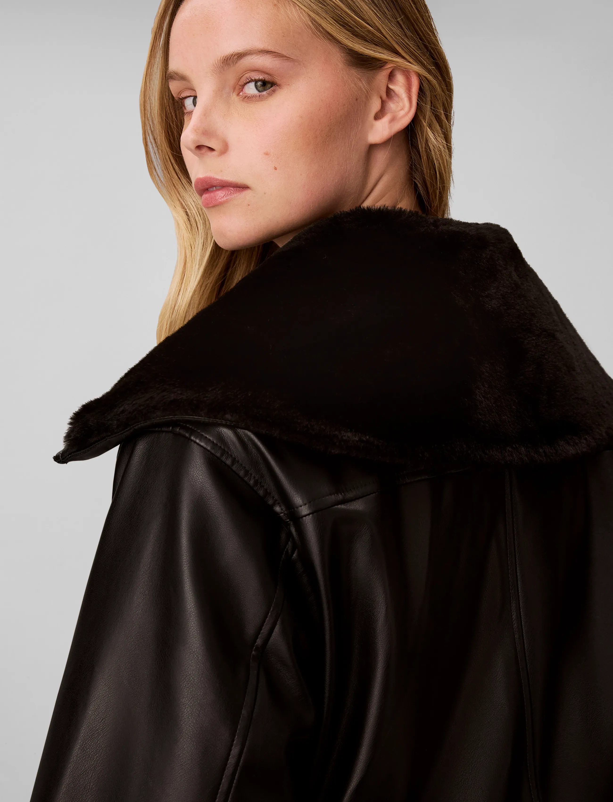 Calvin Klein Jeans - FAUX LEATHER SHORT FILLED BOMBER - black - 5