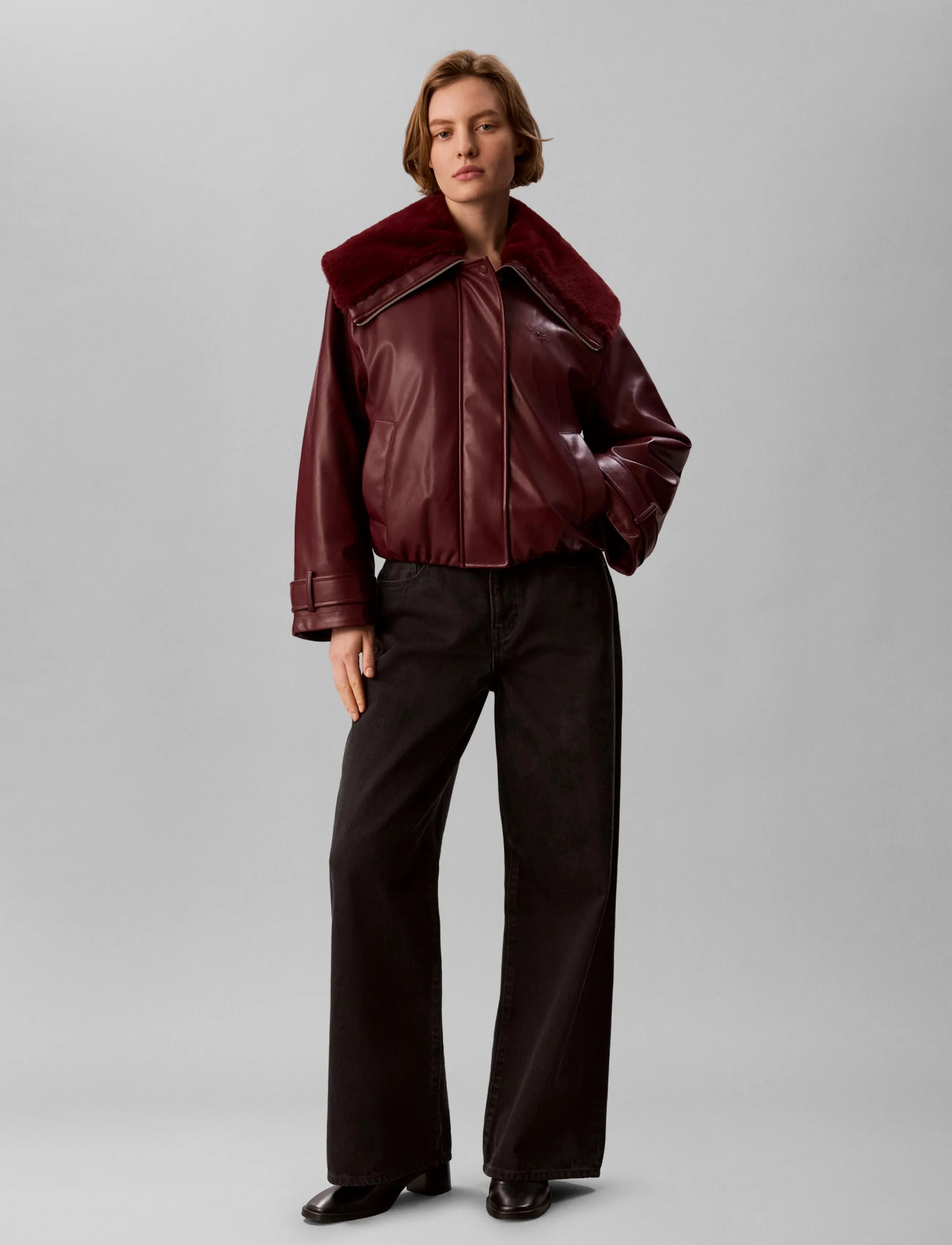Calvin Klein Jeans FAUX LEATHER SHORT FILLED BOMBER - Tøj - DEEP ROUGE / burgundy