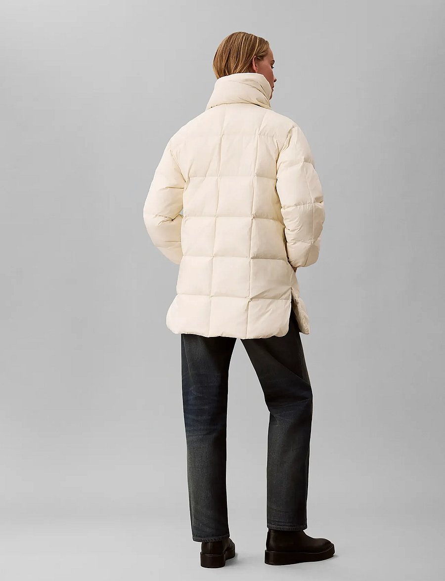 Calvin Klein Jeans - MATTE MID PUFFER WITH SCARF - winterjacken - turtledove - 2