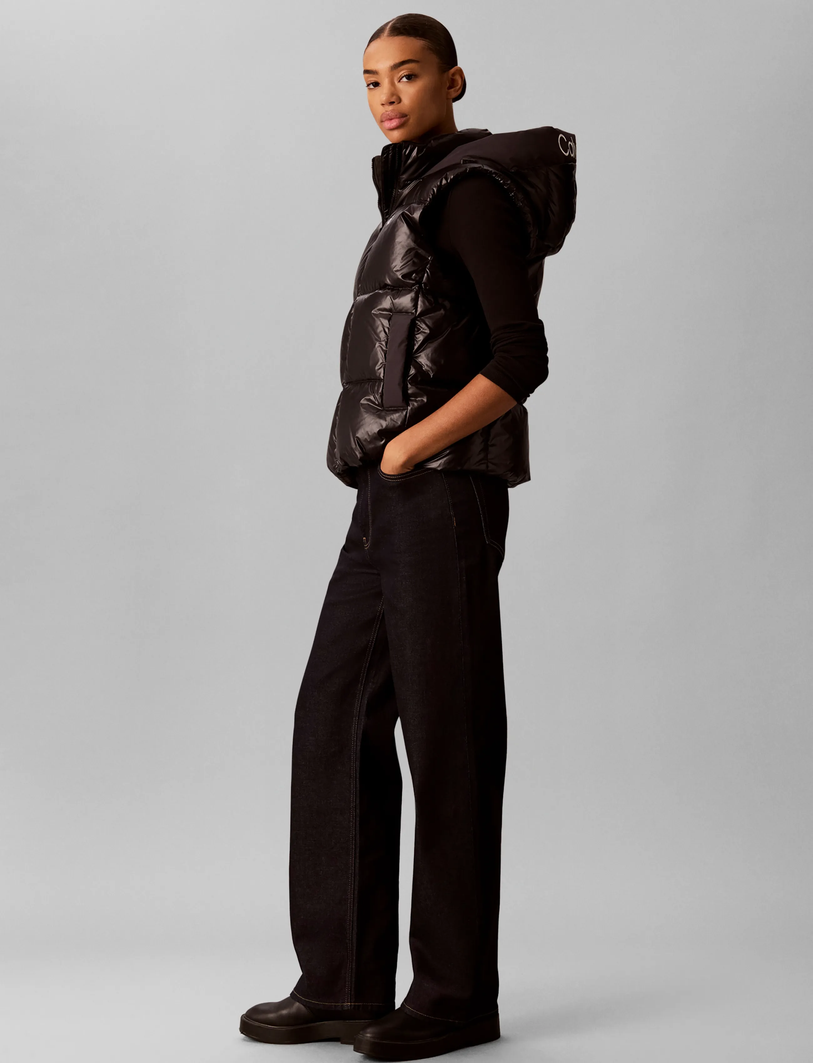 Calvin Klein Jeans - SHINE MW LOGO HOODED DOWN VEST - puffer vests - black - 5