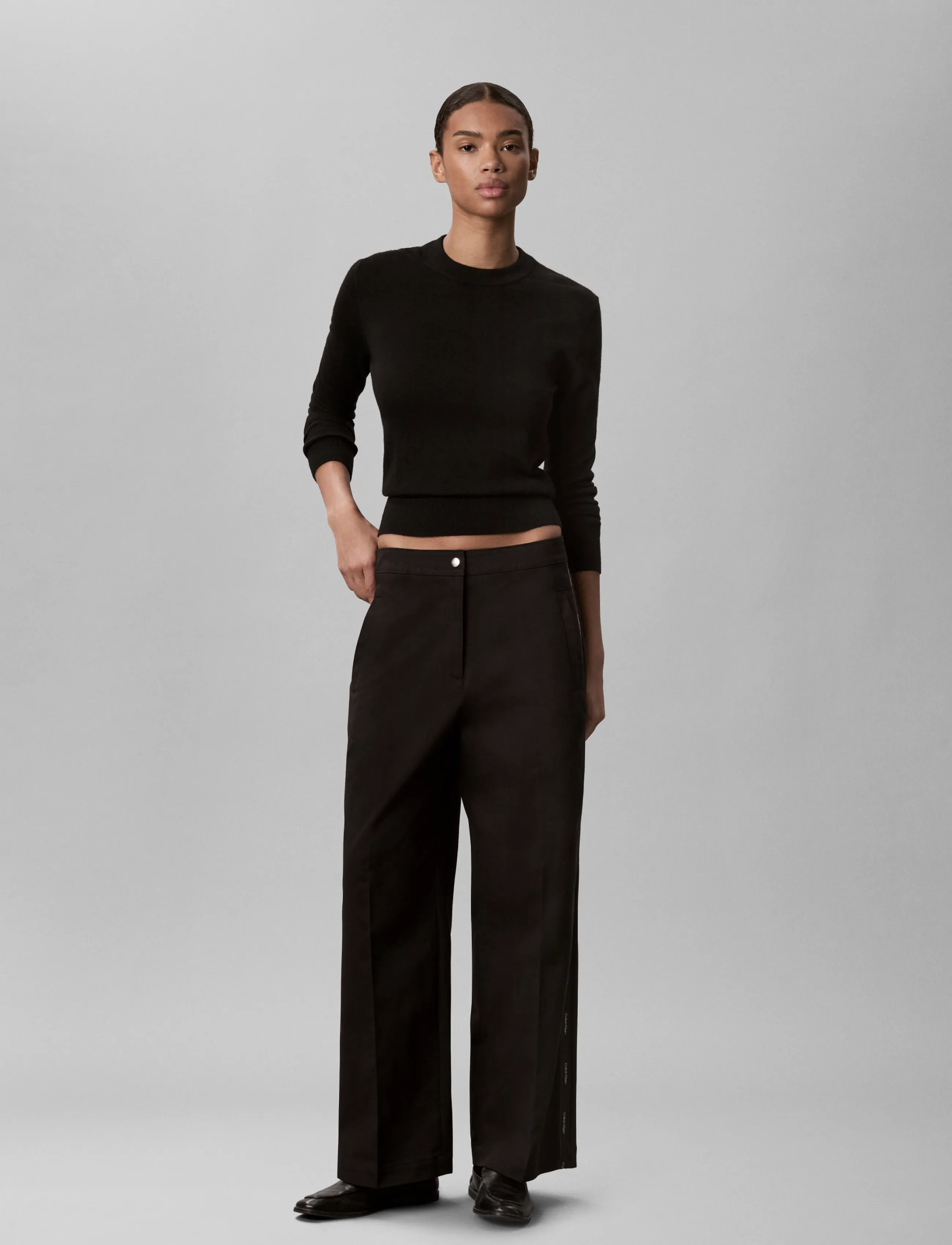Calvin Klein Jeans Cotton Twill Aop Logo Stripe Pan, 32, Black, Bukser > Lige Ben, Dame