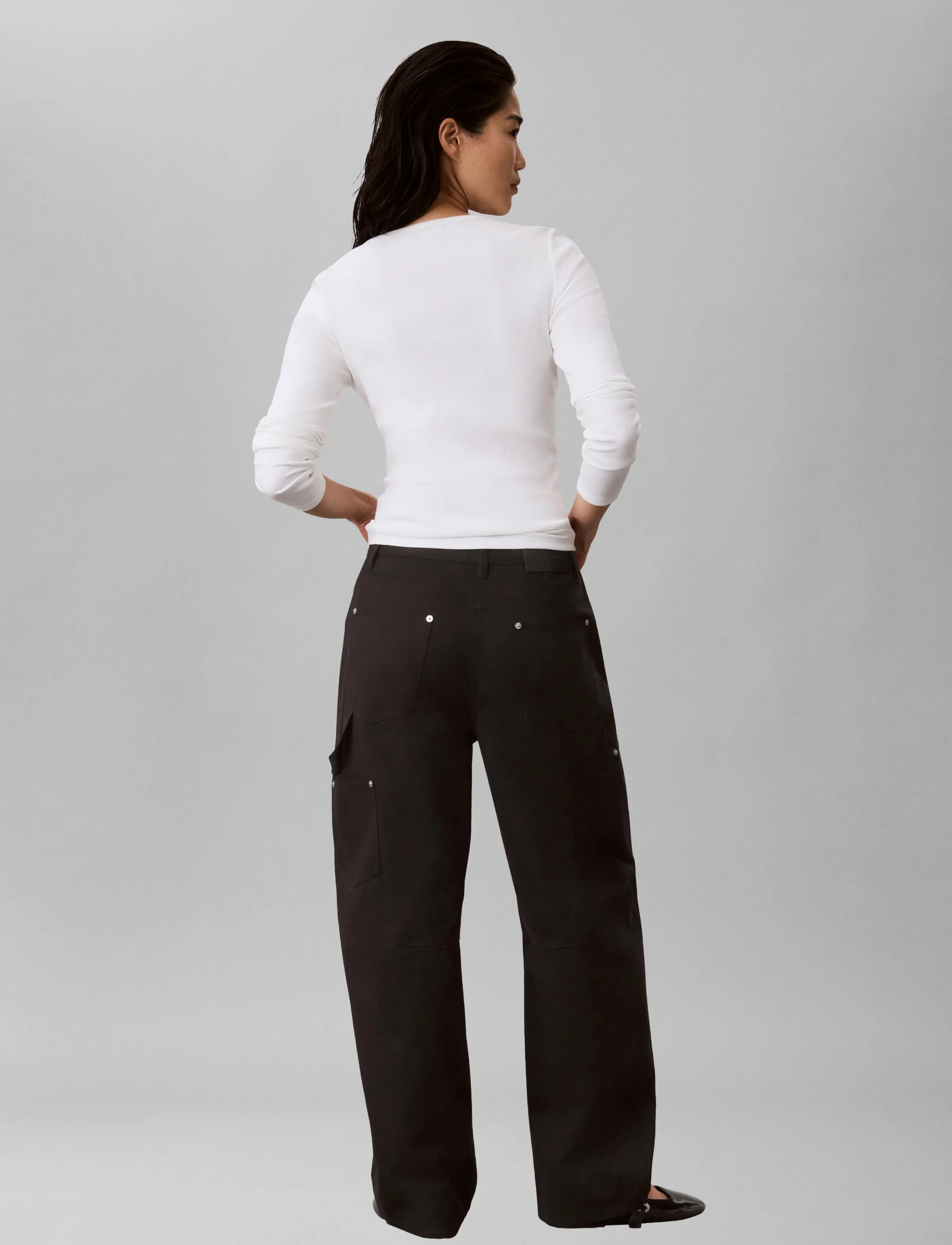 Calvin Klein Jeans - HRTG LBL MW CT TWILL PAINTER PNT - straight leg trousers - black - 2