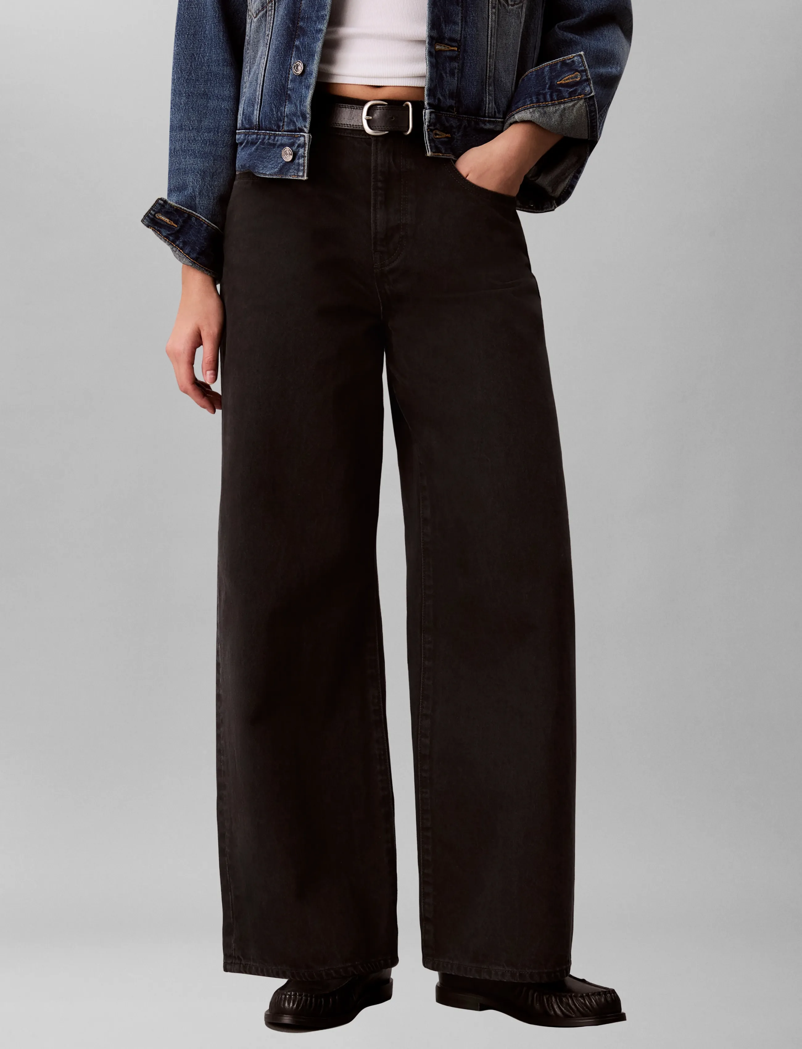 Calvin Klein Jeans - THE WIDE LEG WORN BLACK - hosen mit weitem bein - worn black - 3