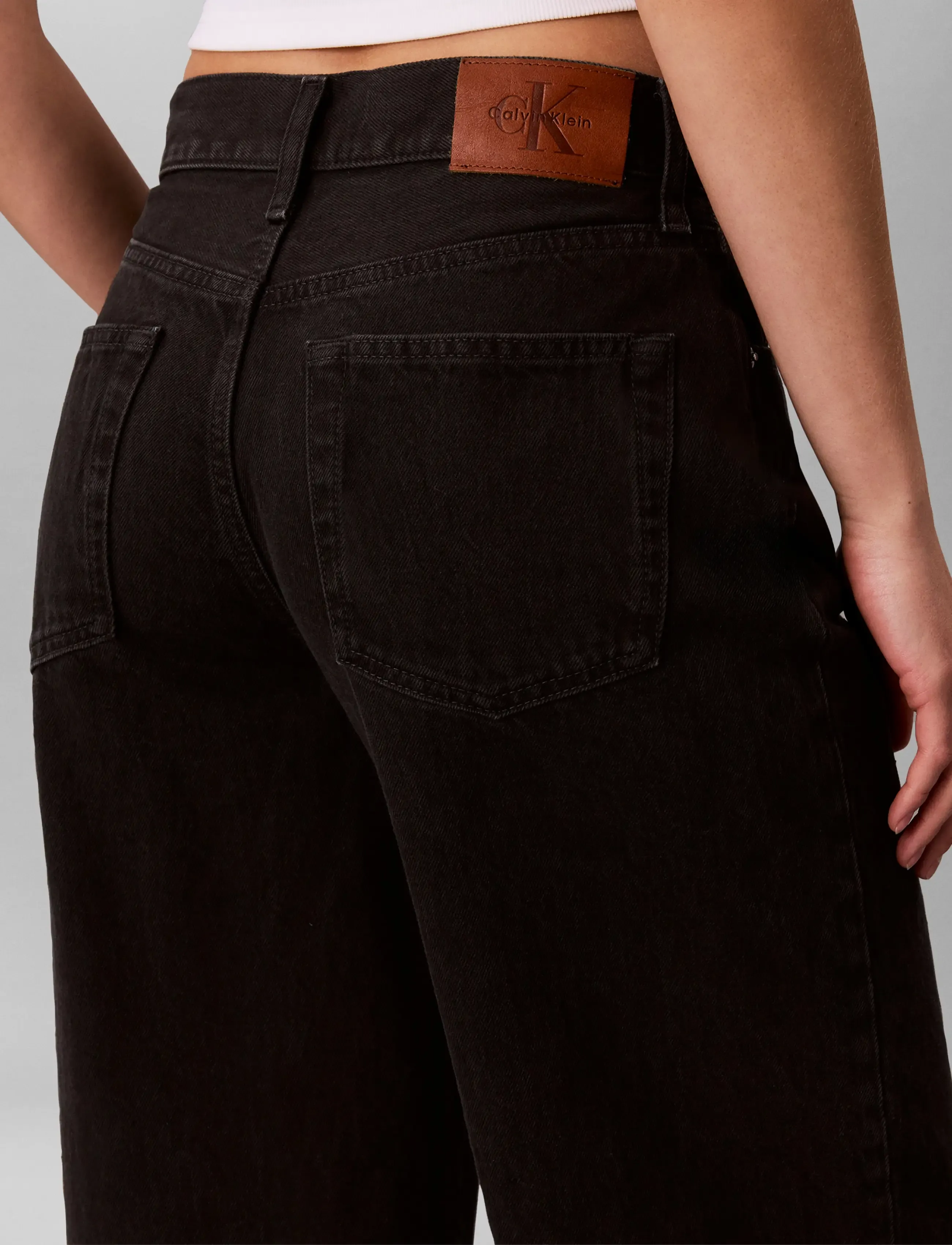Calvin Klein Jeans - THE WIDE LEG WORN BLACK - hosen mit weitem bein - worn black - 5
