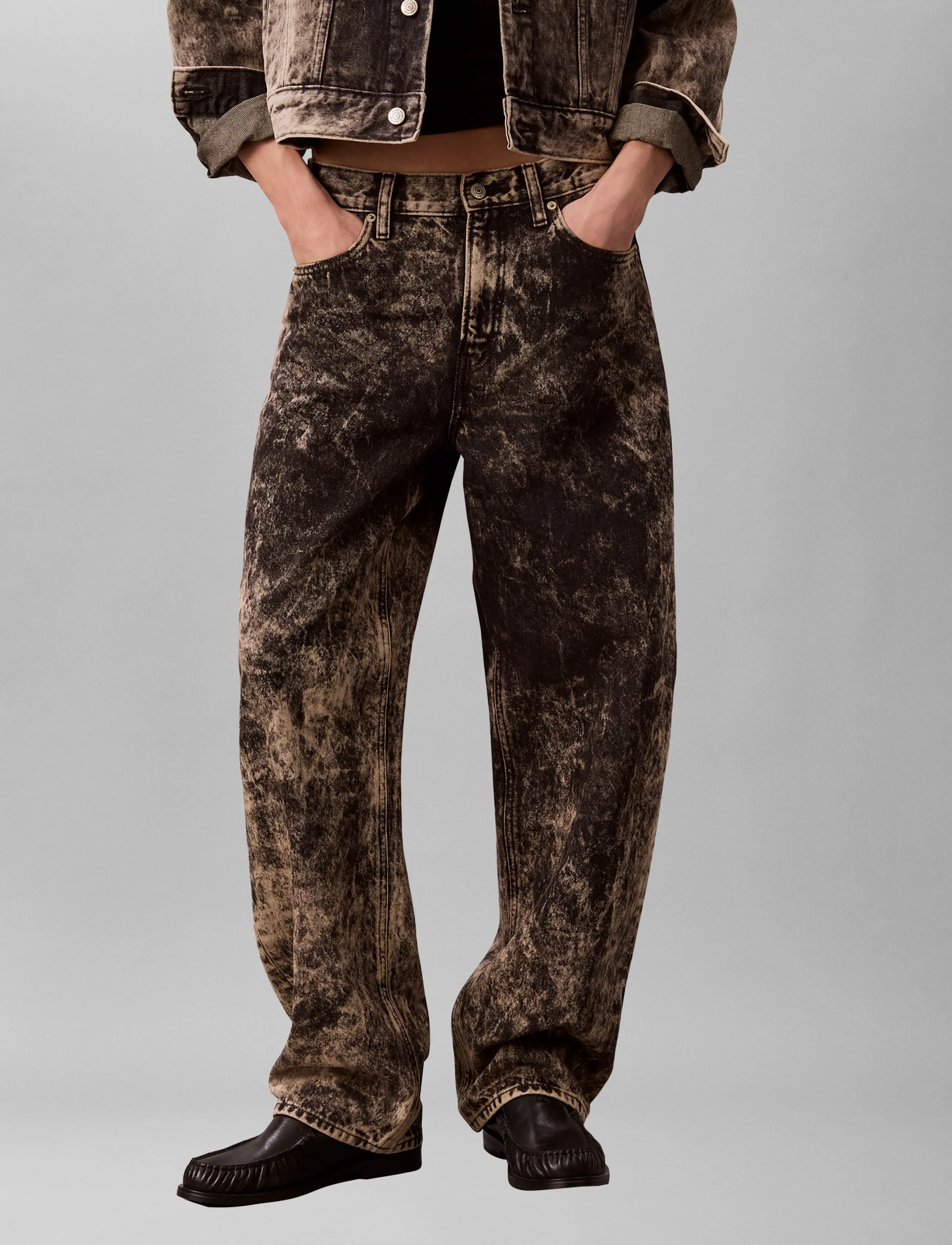 Calvin Klein Jeans - RELAXED BARREL JEAN BLACK TOBACC - barrel-teksad - black tobacco - 3