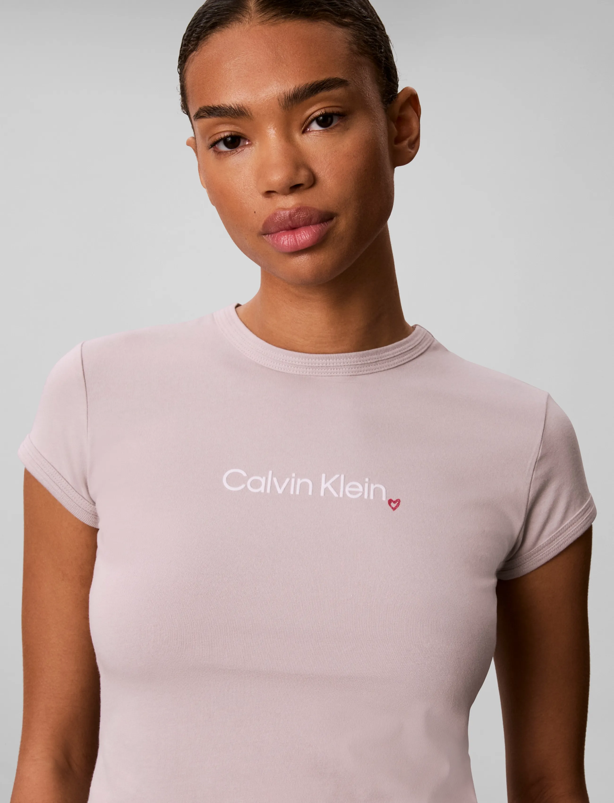 Calvin Klein Jeans - SS SLIM FIT HEART LOGO TEE - t-shirts - ashes of roses - 4