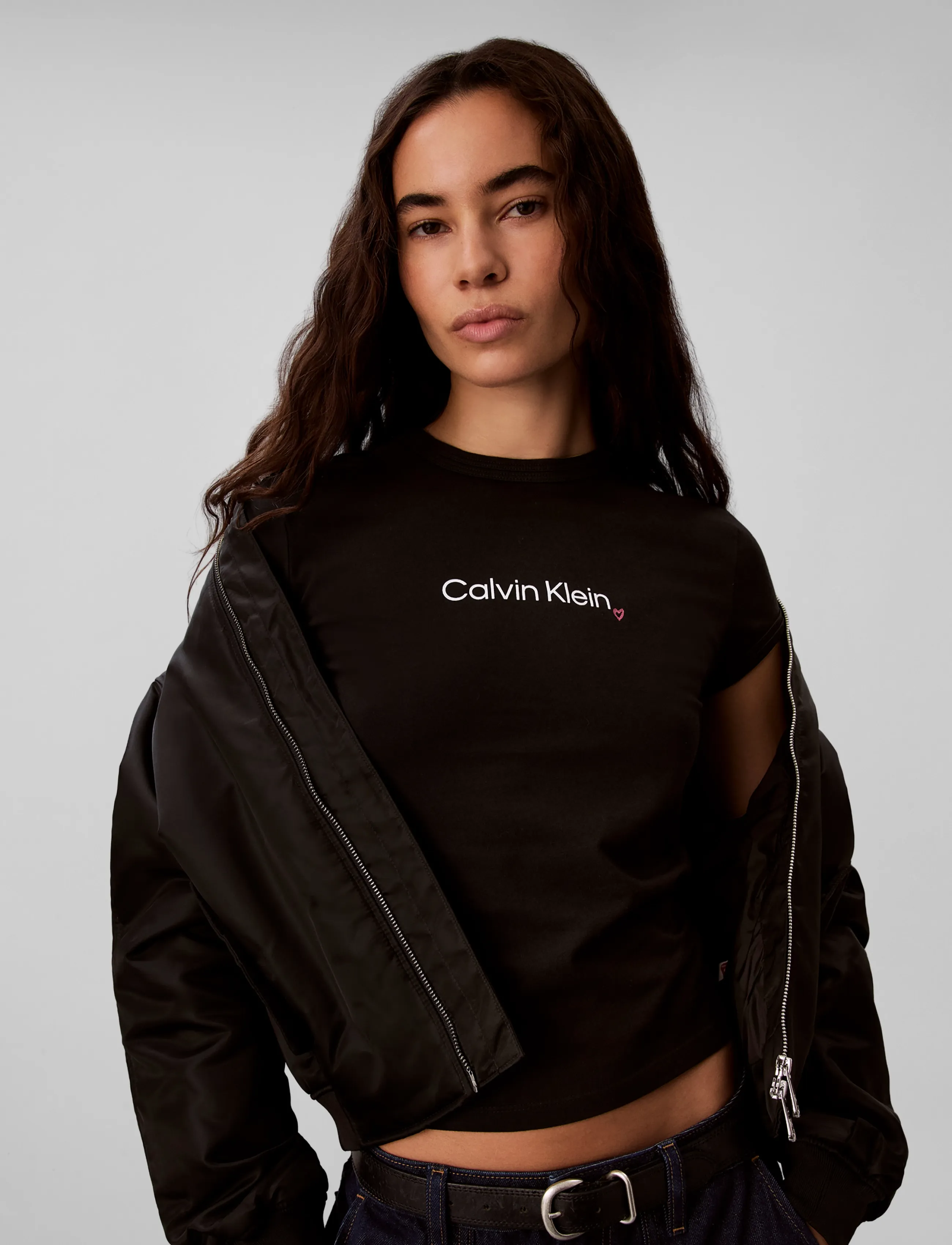 Calvin Klein Jeans - SS SLIM FIT HEART LOGO TEE - black - 5