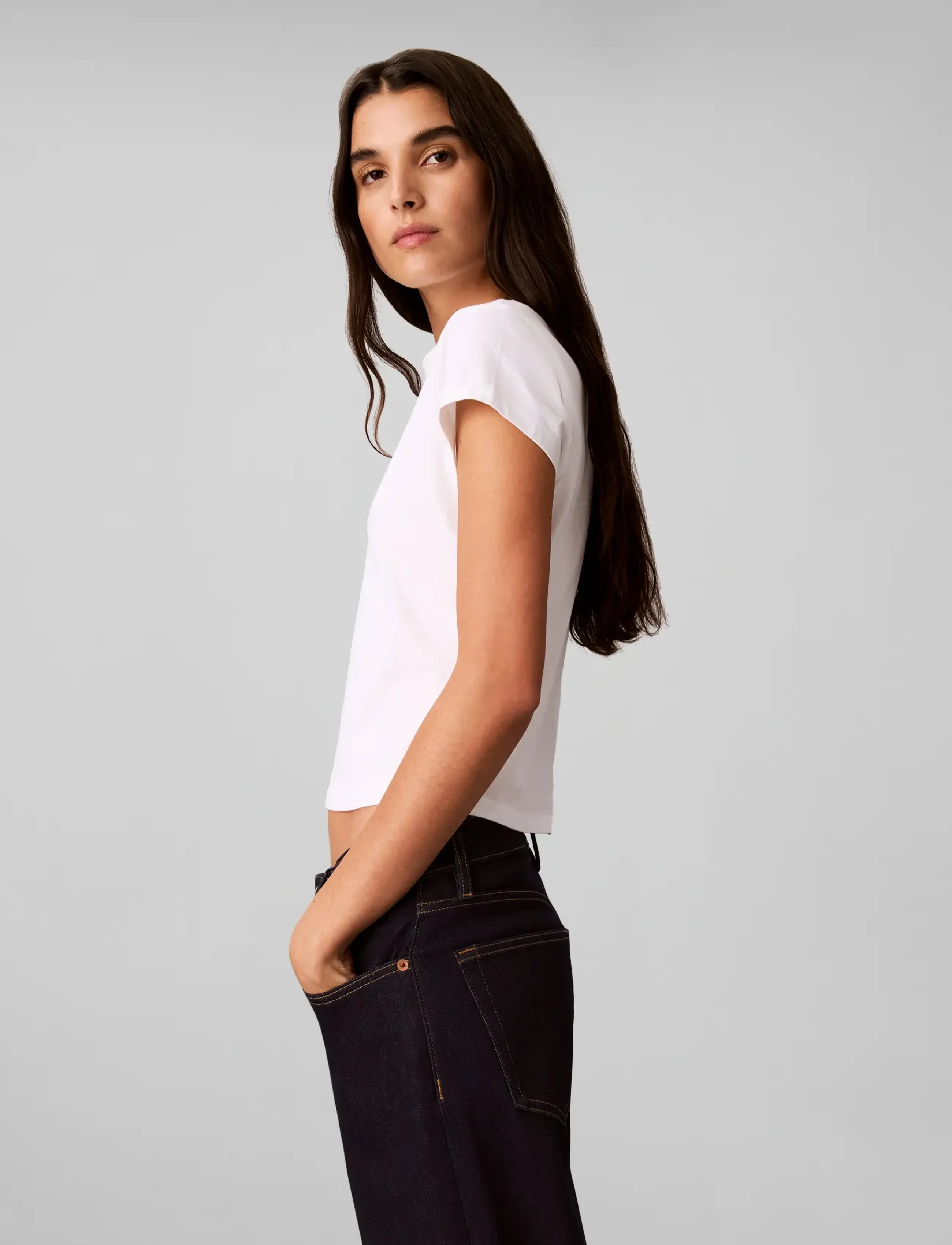 Calvin Klein Jeans - SS SLIM FIT BABY MONOLOGO SCRIPT - t-shirts - bright white - 5