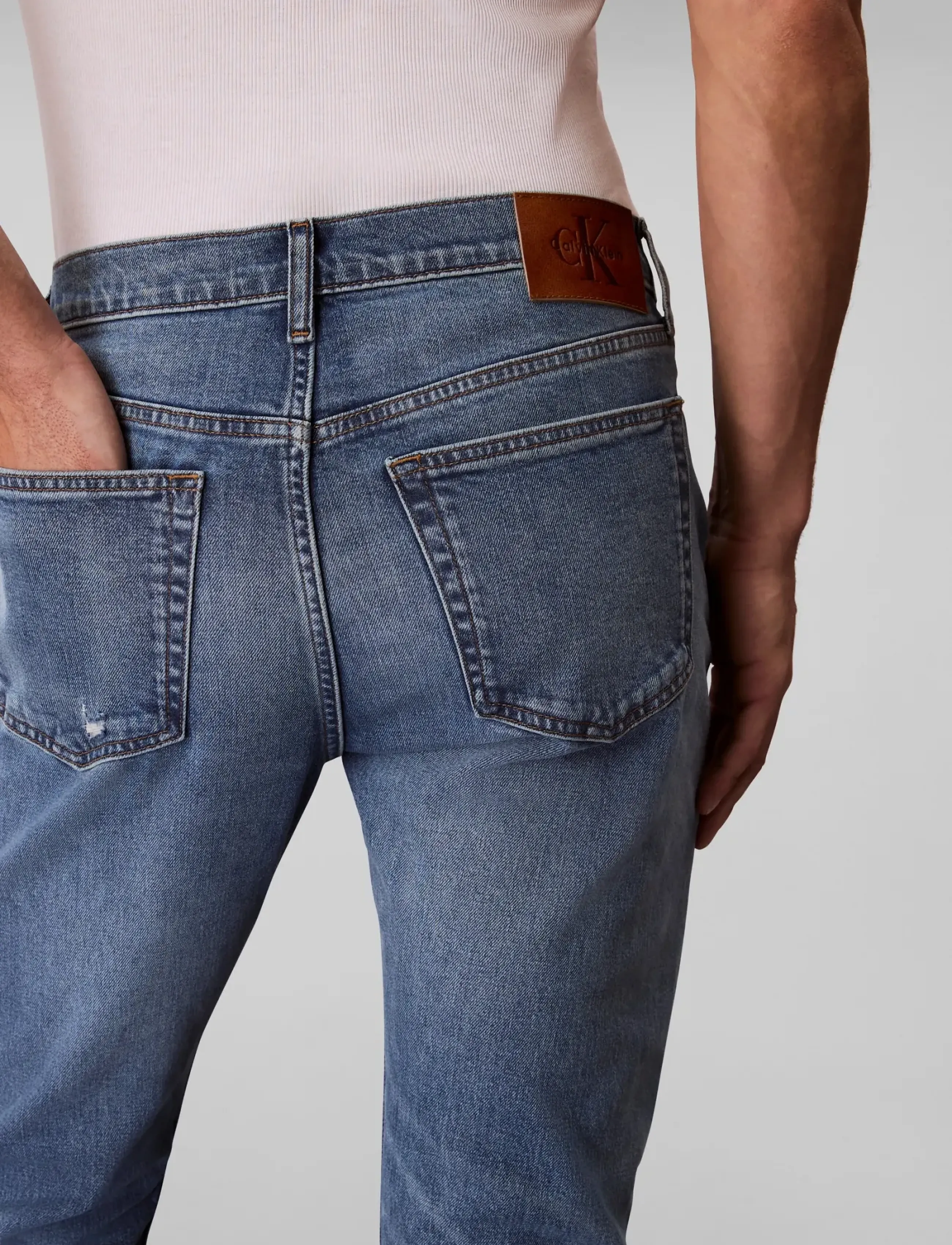 Calvin Klein Jeans - SLIM TAPER MEDIUM SHOWER JEAN - med shower - 2