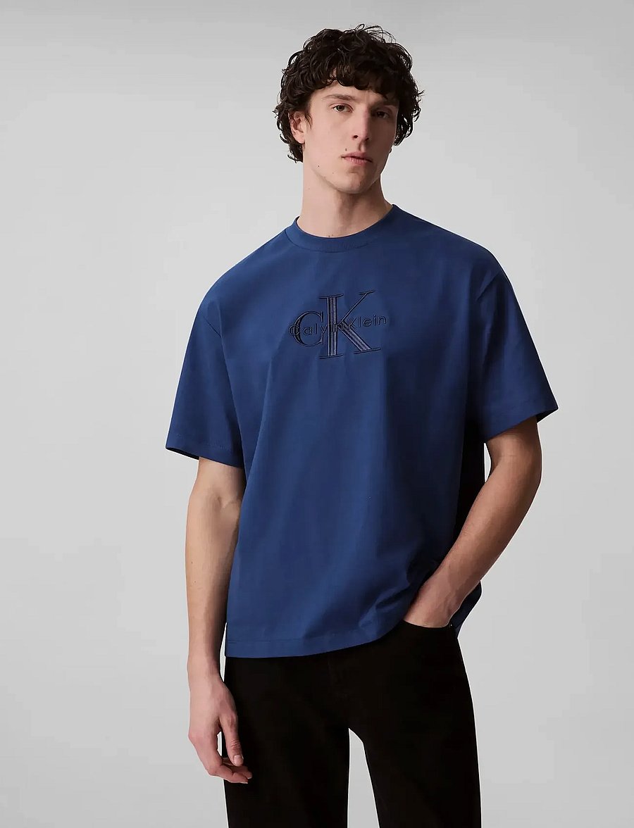 Calvin Klein Jeans - SS HERO MONOLOGO EMB 16S CREWNCK - short-sleeved t-shirts - blue jean - 0