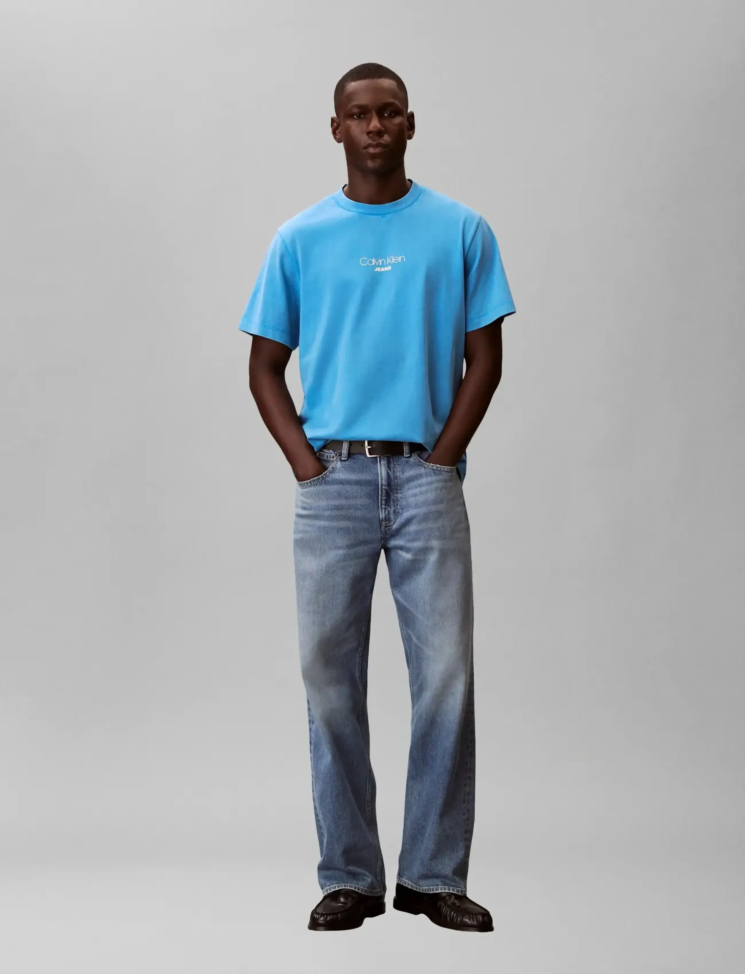 Calvin Klein Jeans SS 20S ACID WASH GRAPHIC CREWNK - Tøj - FRENCH BLUE / blue