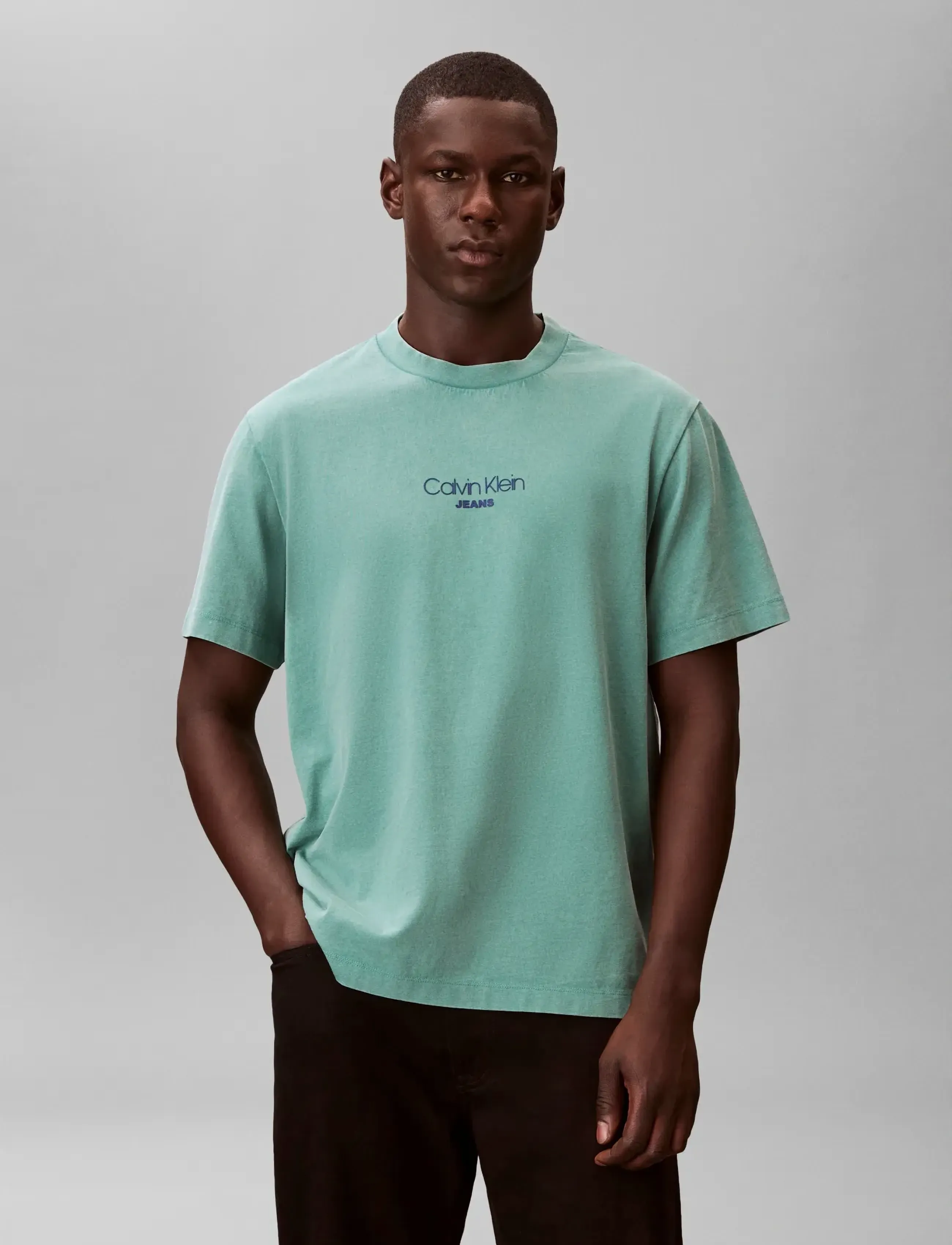 Calvin Klein Jeans - SS 20S ACID WASH GRAPHIC CREWNK - short-sleeved t-shirts - wild green - 3