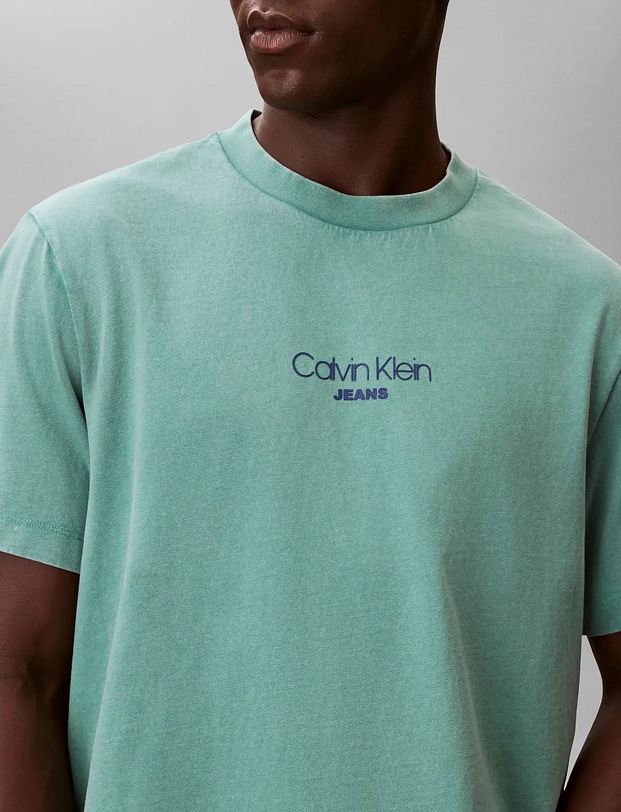 Calvin Klein Jeans - SS 20S ACID WASH GRAPHIC CREWNK - kortærmede t-shirts - wild green - 4