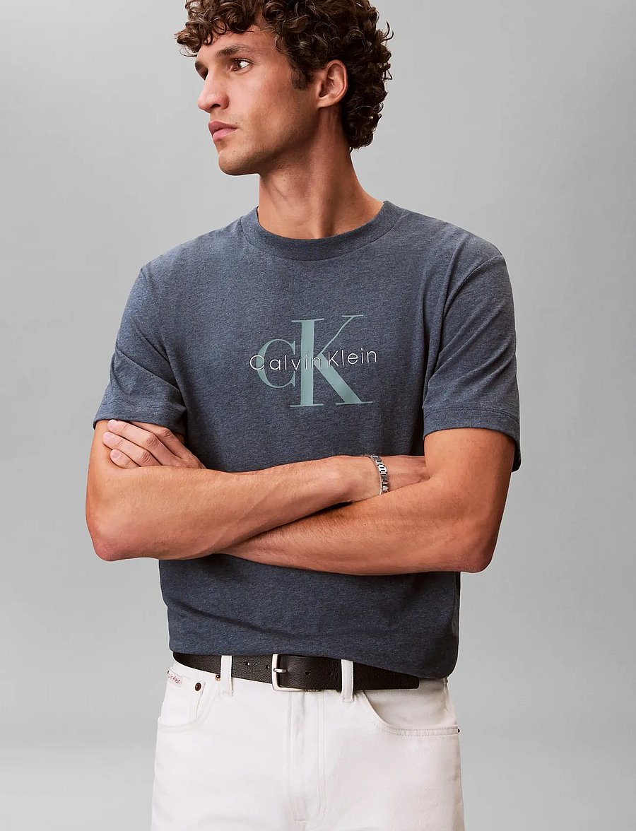 Calvin Klein Jeans - SS Hero Monologo Tee 20s - kurzärmelige t-shirts - nearly navy heather b8289 - 4