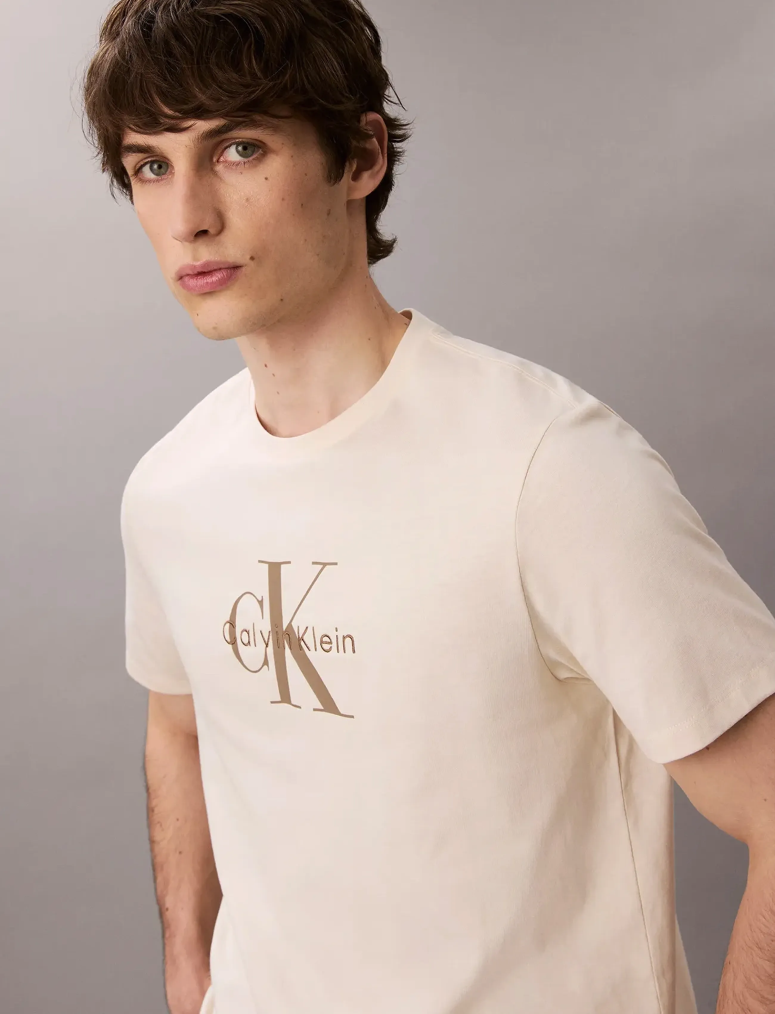Calvin Klein Jeans - SS Hero Monologo Tee 20s - kortærmede t-shirts - chalk - 3