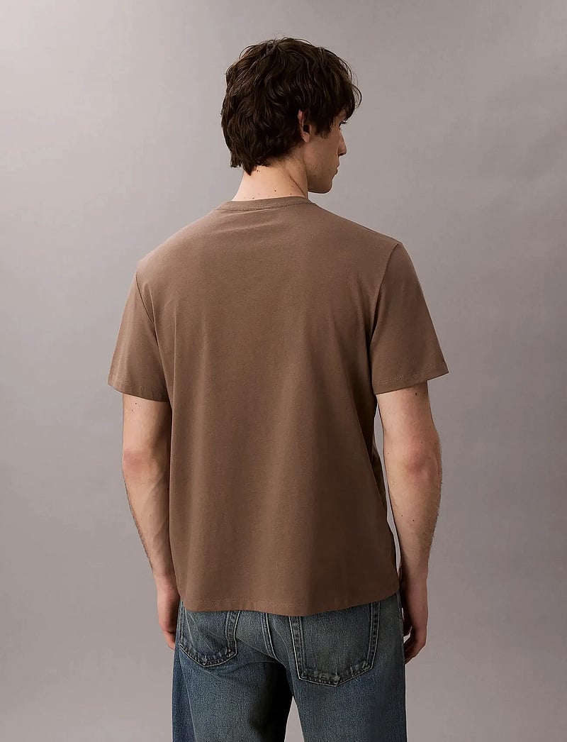 Calvin Klein Jeans - SS Hero Monologo Tee 20s - kurzärmelig - taupe tone - 5