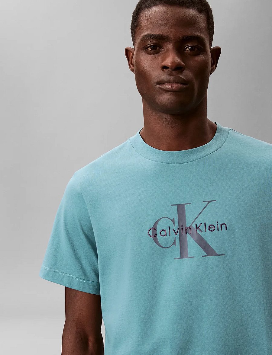 Calvin Klein Jeans - SS Hero Monologo Tee 20s - lühikeste varrukatega t-särgid - tequila blue - 4