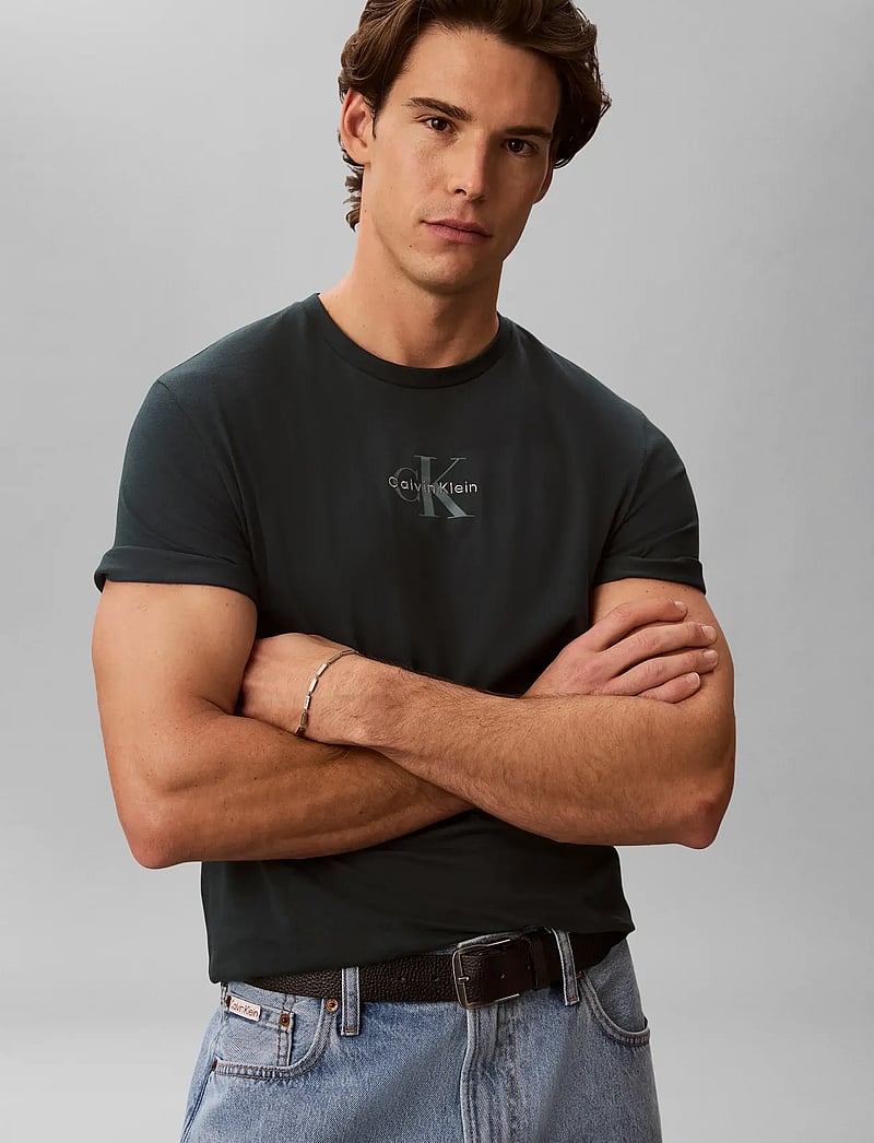 Calvin Klein Jeans - SS 30S MICRO MONOLOGO TEE - kortærmede t-shirts - nearly navy - 5