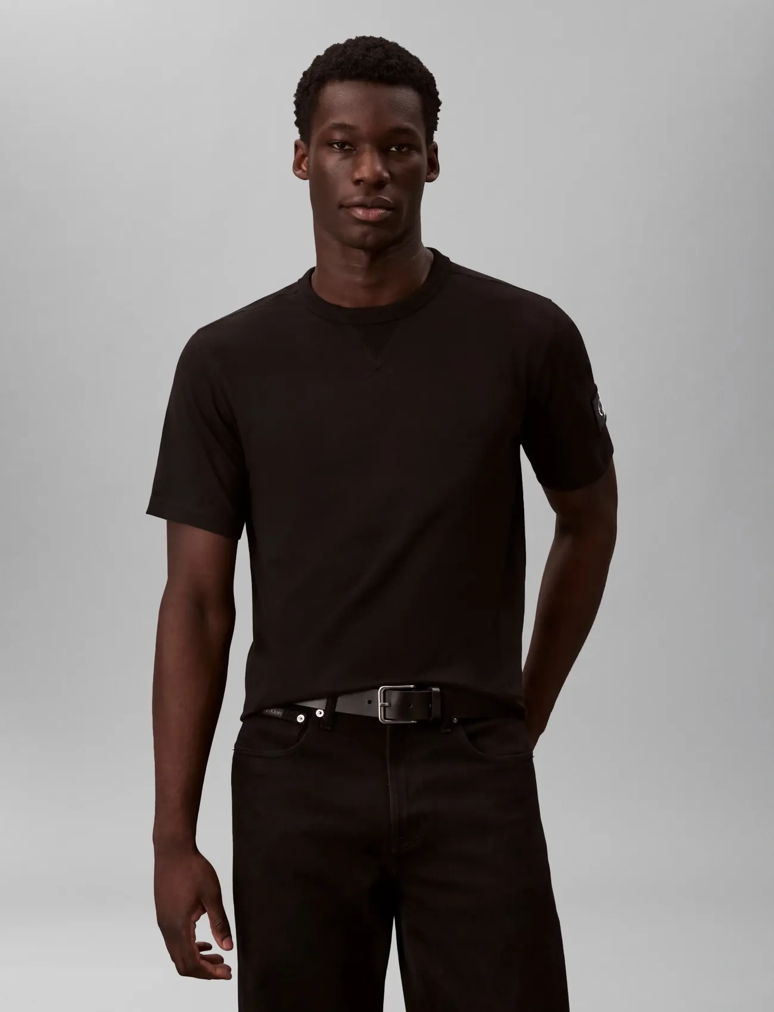 Calvin Klein Jeans BADGE REGULAR TEE - Clothing - BLACK / black