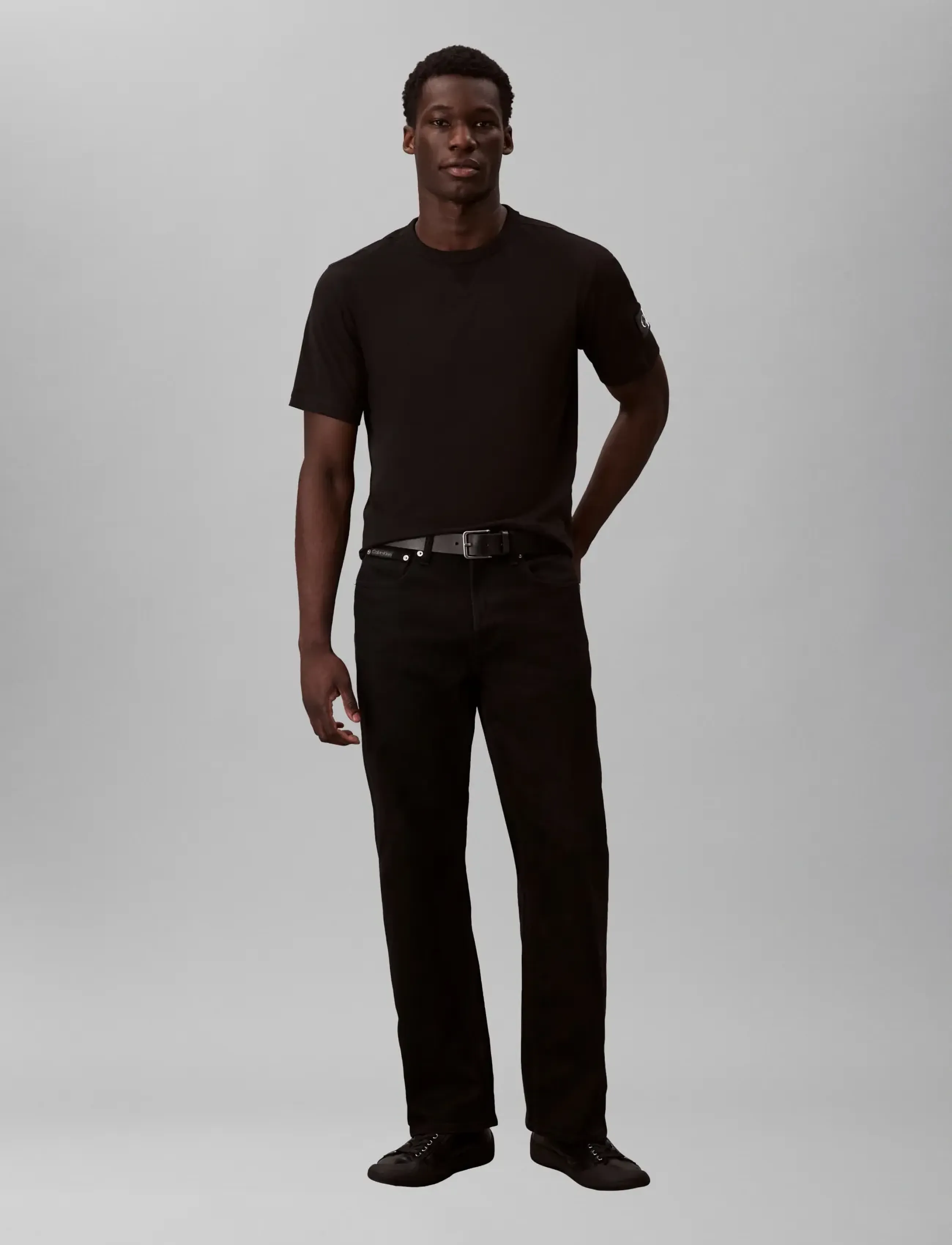 Calvin Klein Jeans - BADGE REGULAR TEE - födelsedagspresenter - black - 3