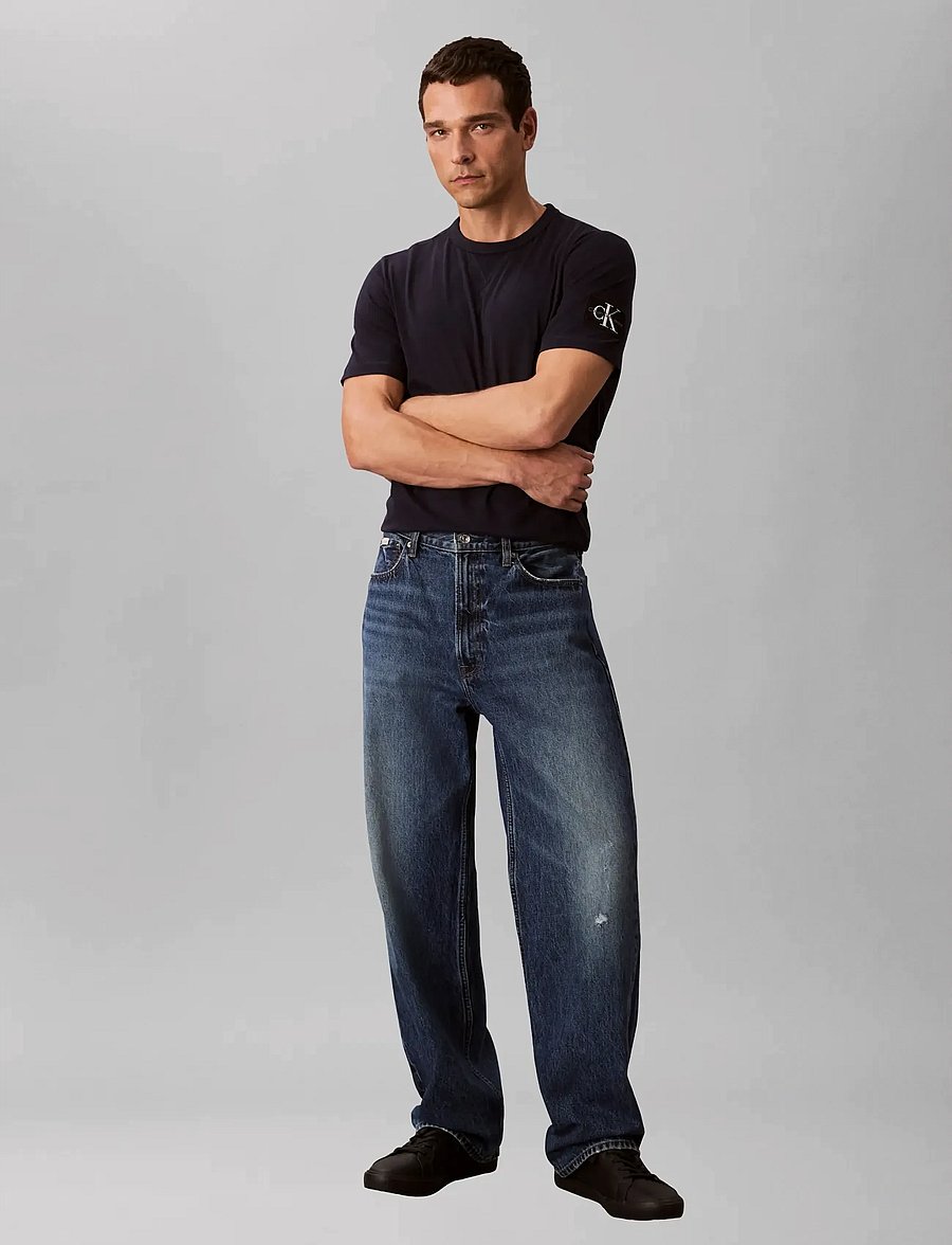 Calvin Klein Jeans - BADGE REGULAR TEE - kurzärmelige t-shirts - night sky - 0