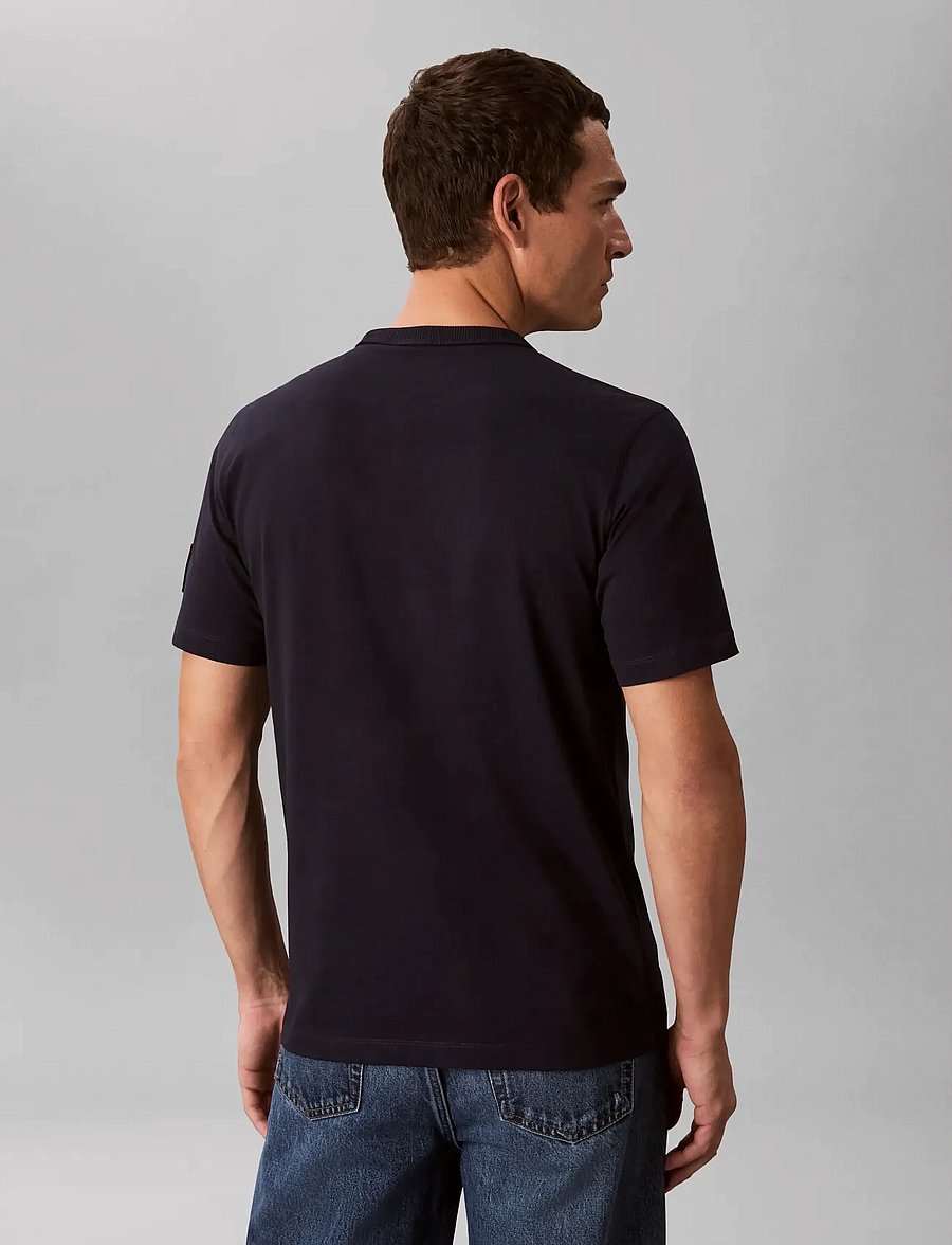 Calvin Klein Jeans - BADGE REGULAR TEE - kurzärmelige t-shirts - night sky - 2